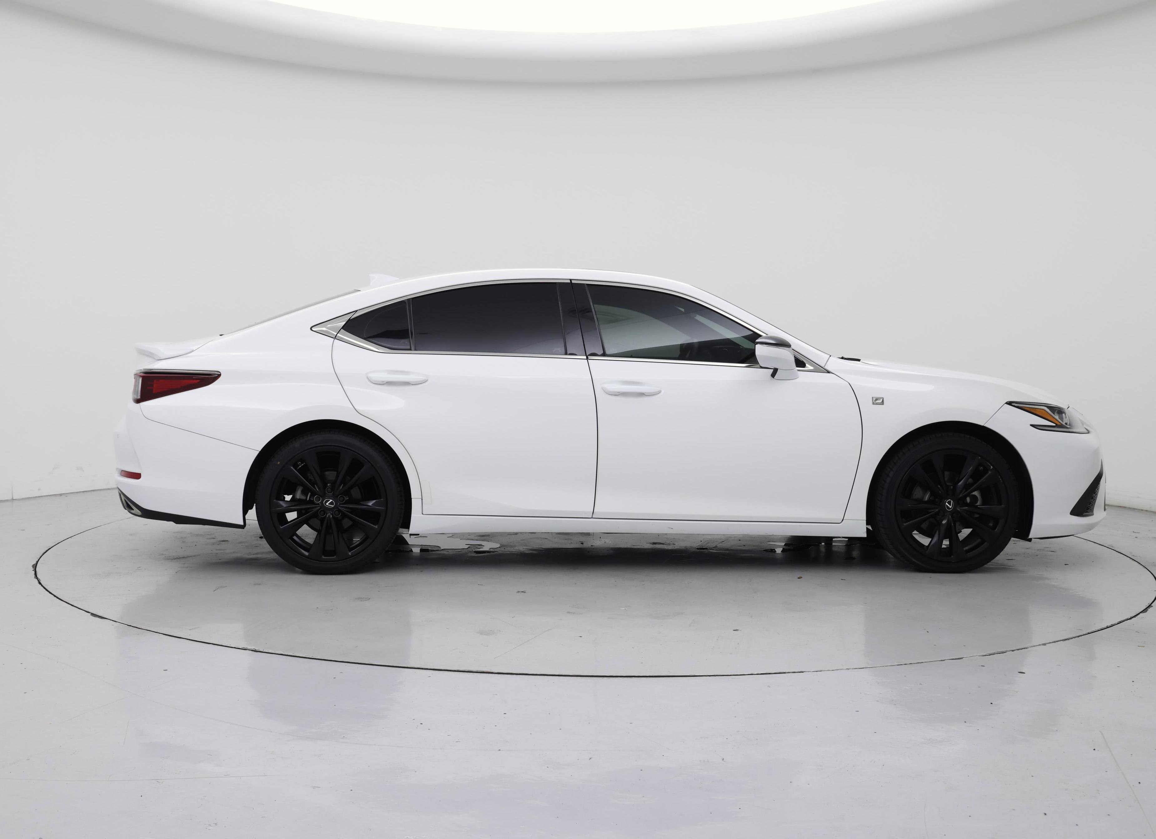 Thumbnail: 2023 Lexus ES - 7