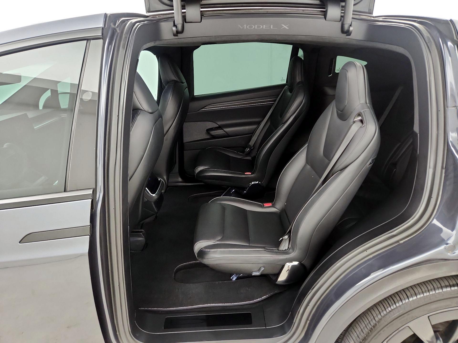 Thumbnail: 2023 Tesla Model X - 18