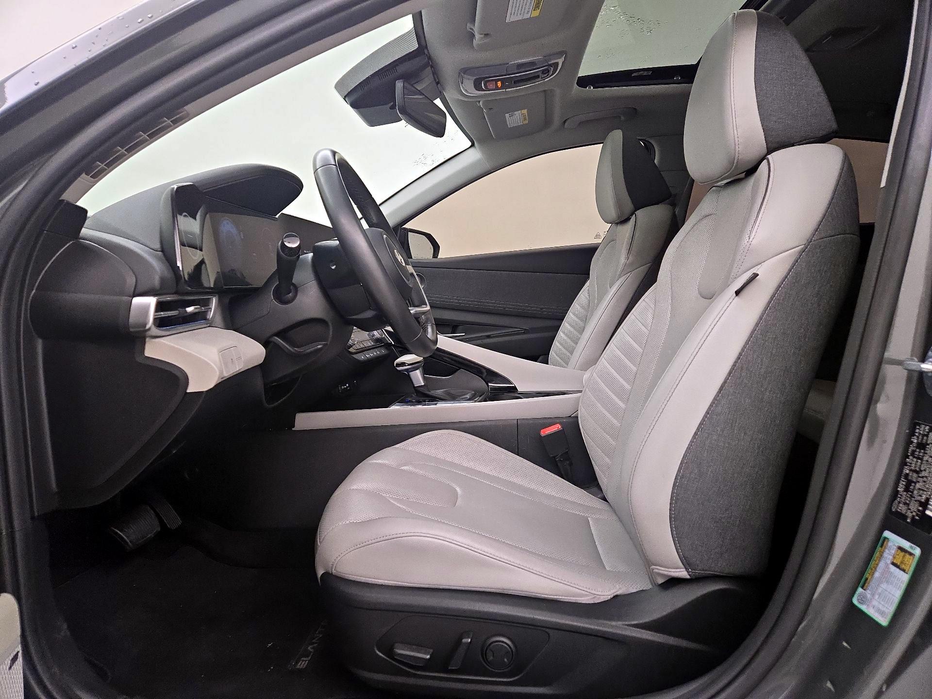 Thumbnail: 2025 Hyundai Elantra - 11