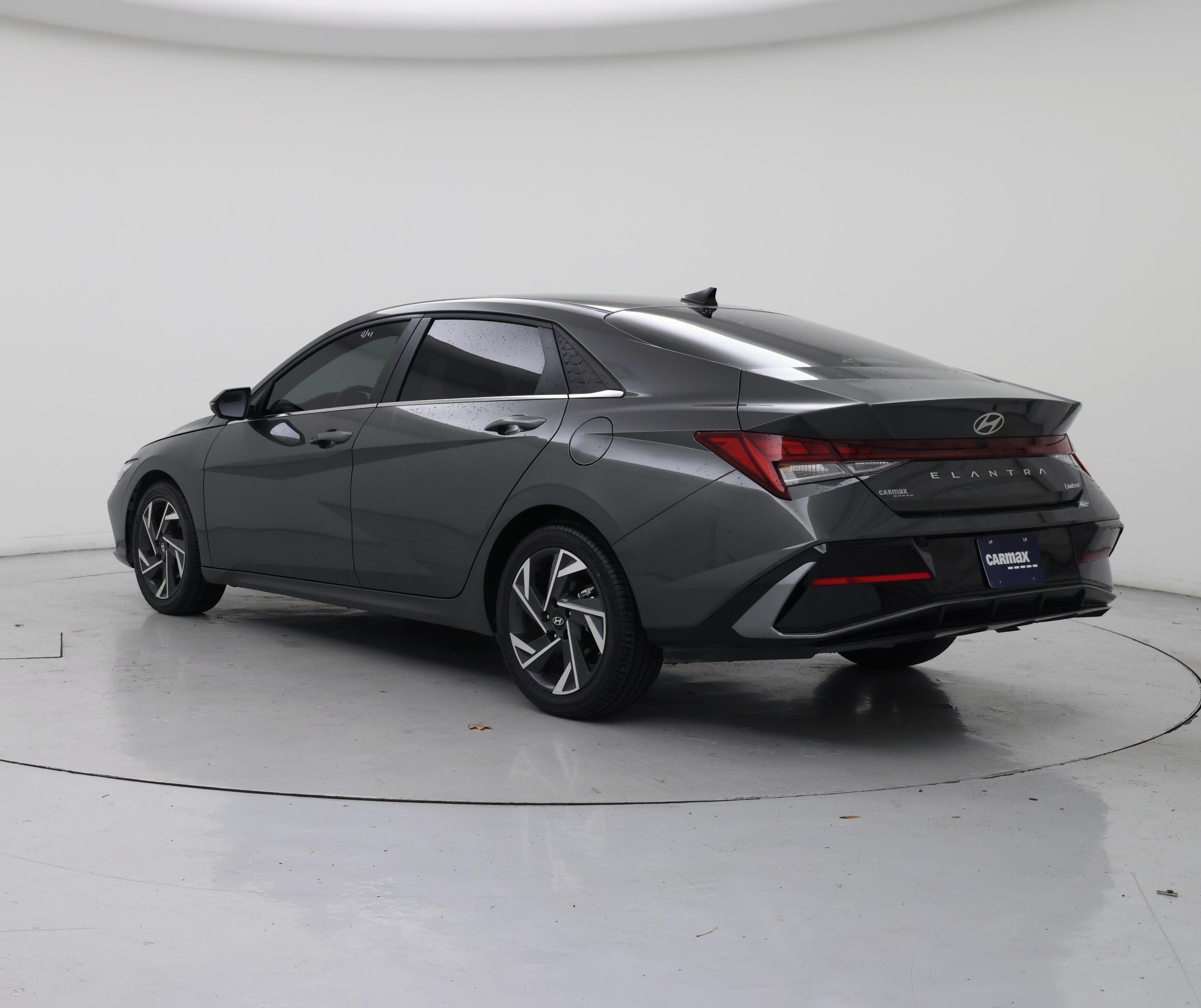Thumbnail: 2025 Hyundai Elantra - 2