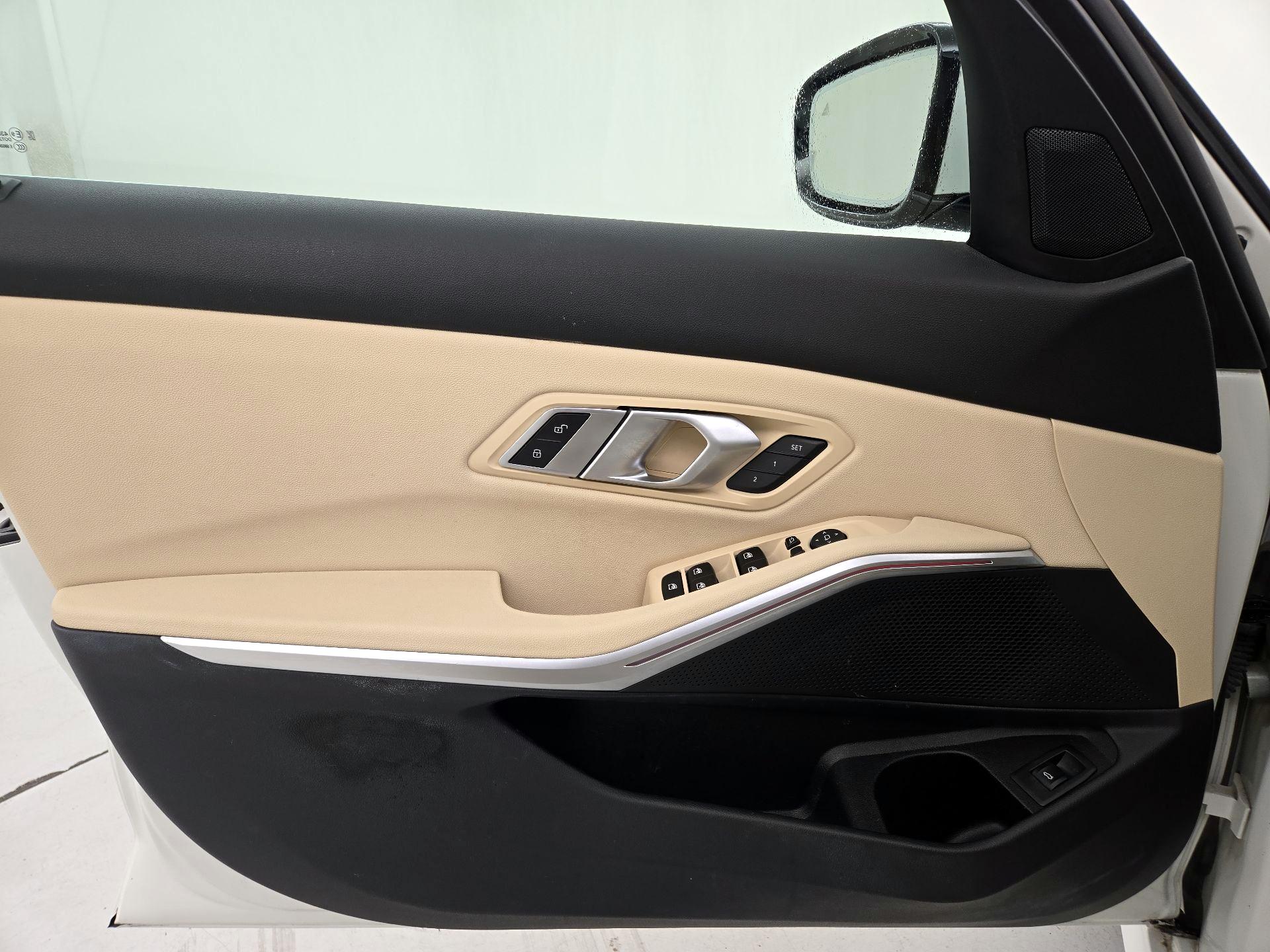 Thumbnail: 2021 BMW 3 Series - 12
