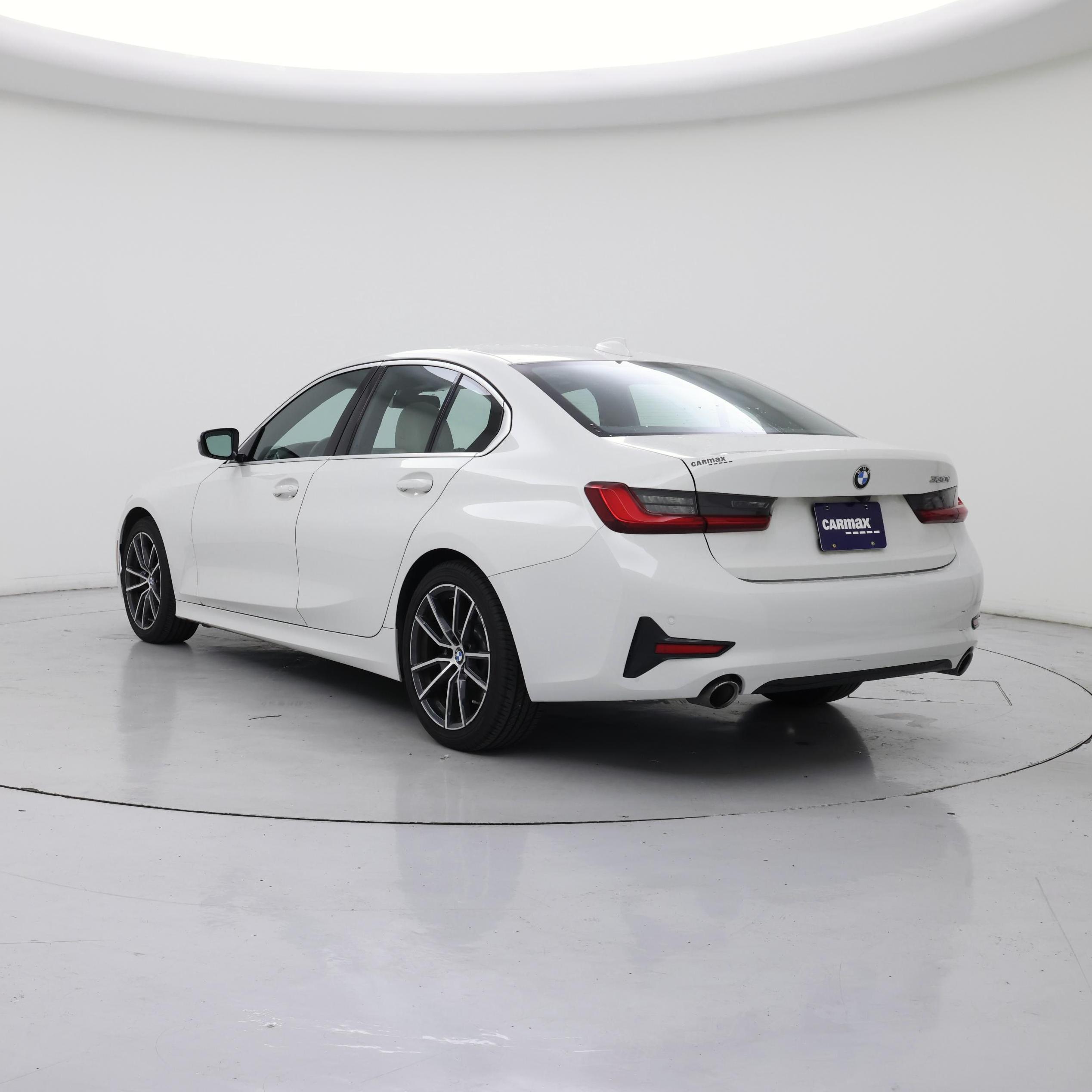 Thumbnail: 2021 BMW 3 Series - 2