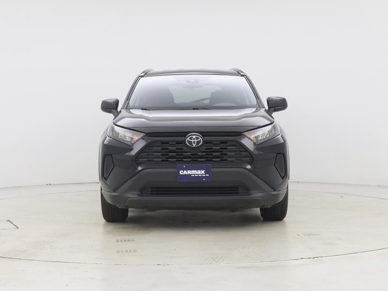 2019 Toyota RAV4 LE - Photo 6