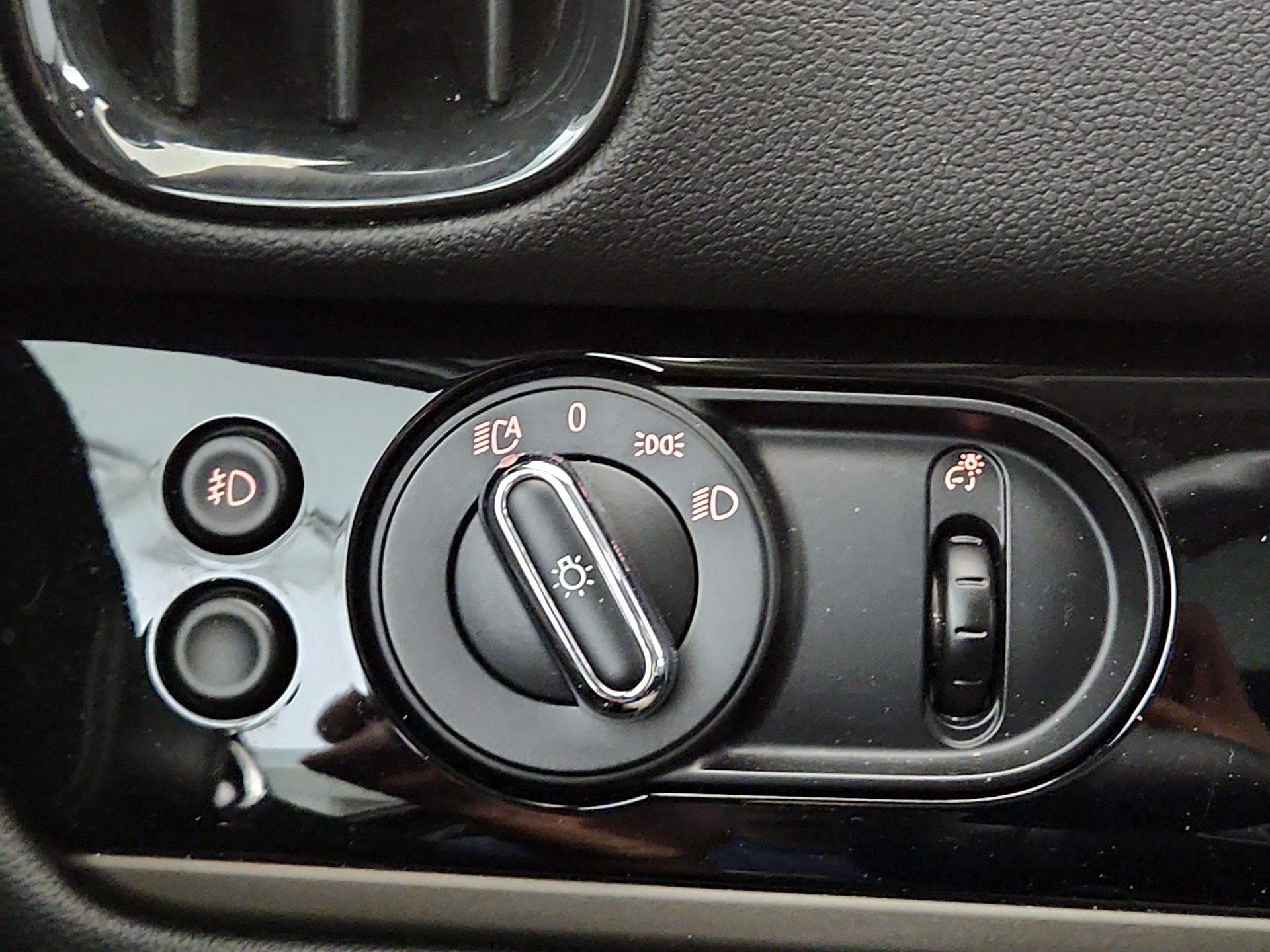 Thumbnail: 2019 MINI Cooper Countryman - 11