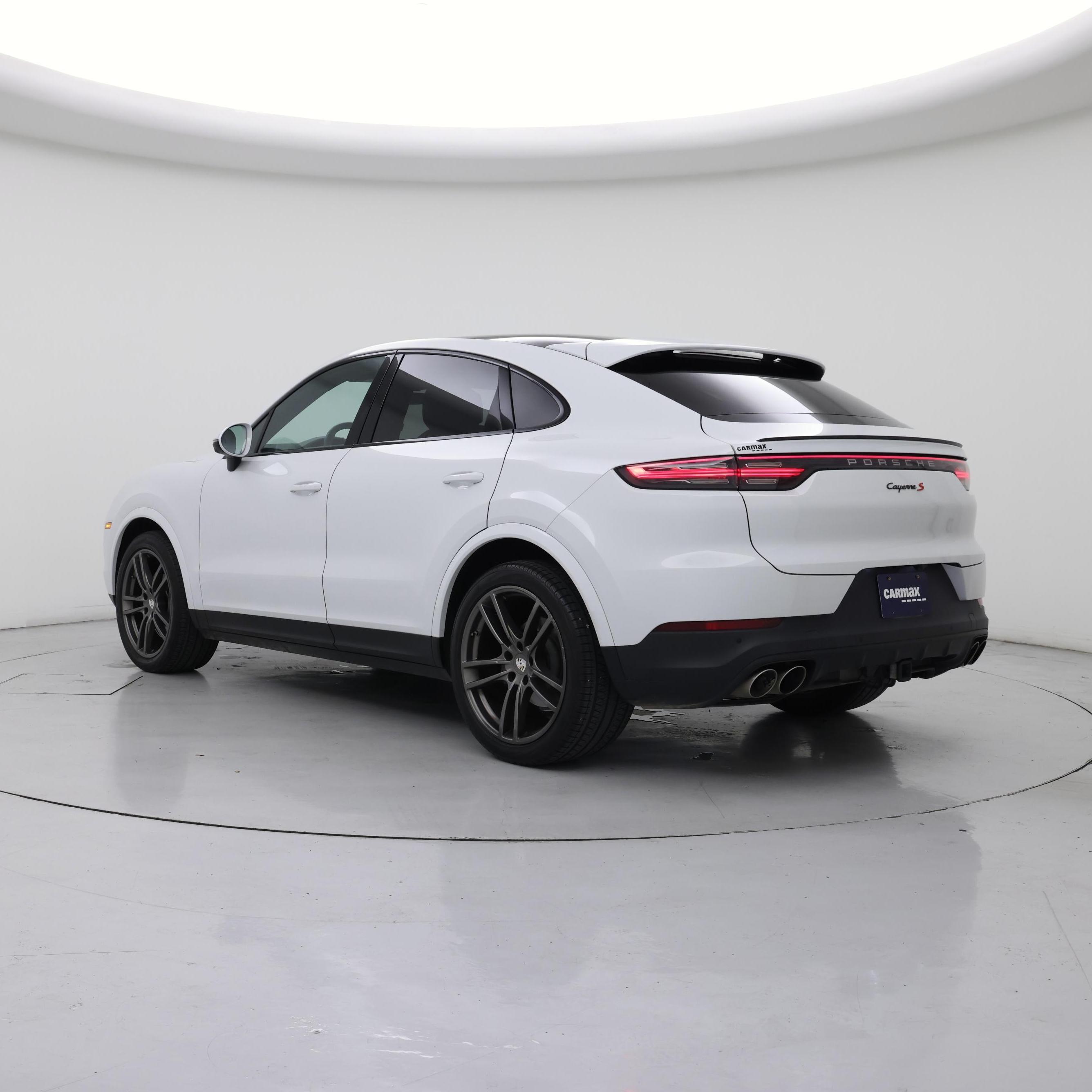 Thumbnail: 2020 Porsche Cayenne - 2