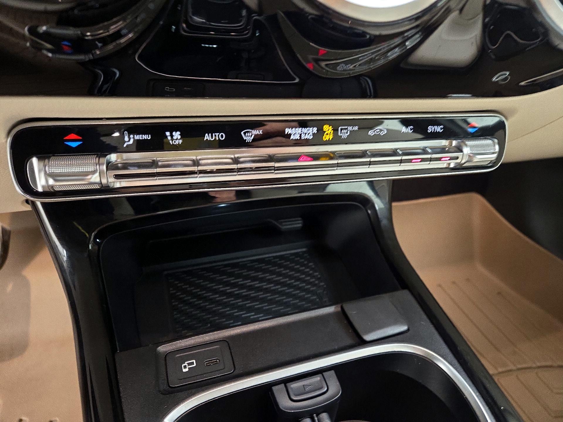 Thumbnail: 2019 Mercedes-Benz A-Class - 17