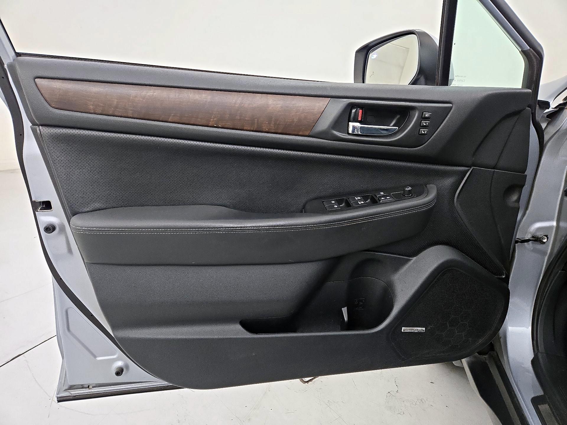 Thumbnail: 2015 Subaru Outback - 12