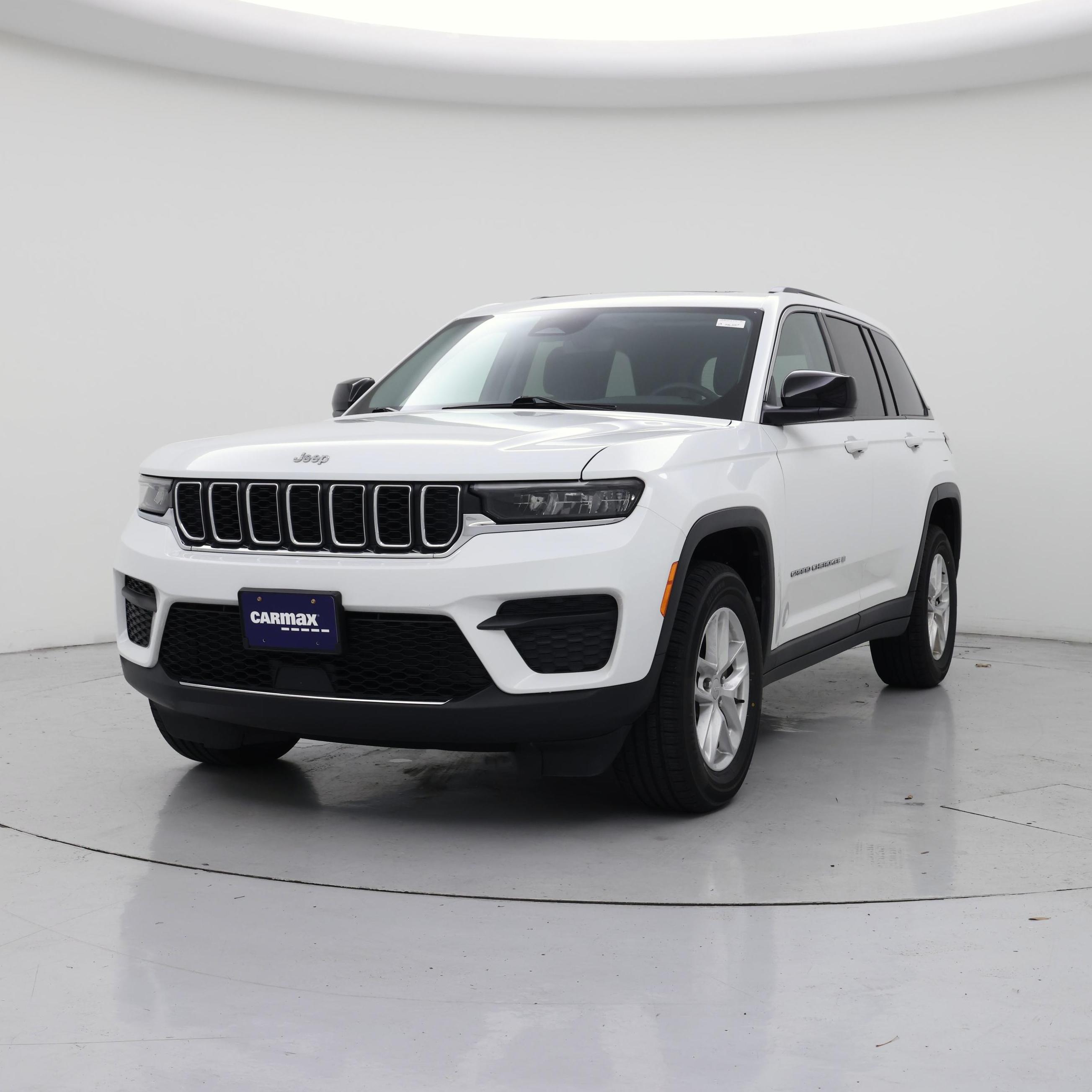 Thumbnail: 2023 Jeep Grand Cherokee - 4