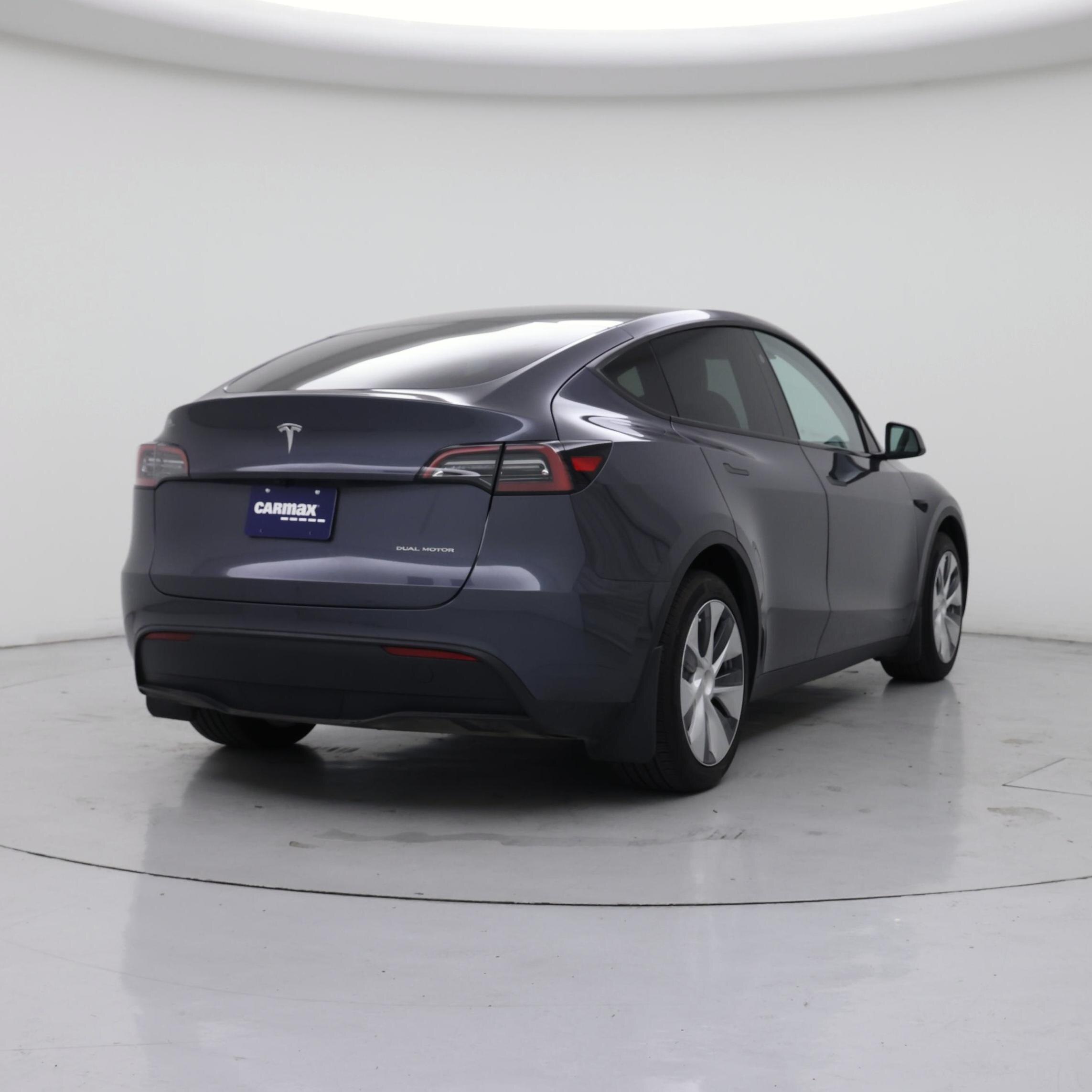 Thumbnail: 2023 Tesla Model Y - 8