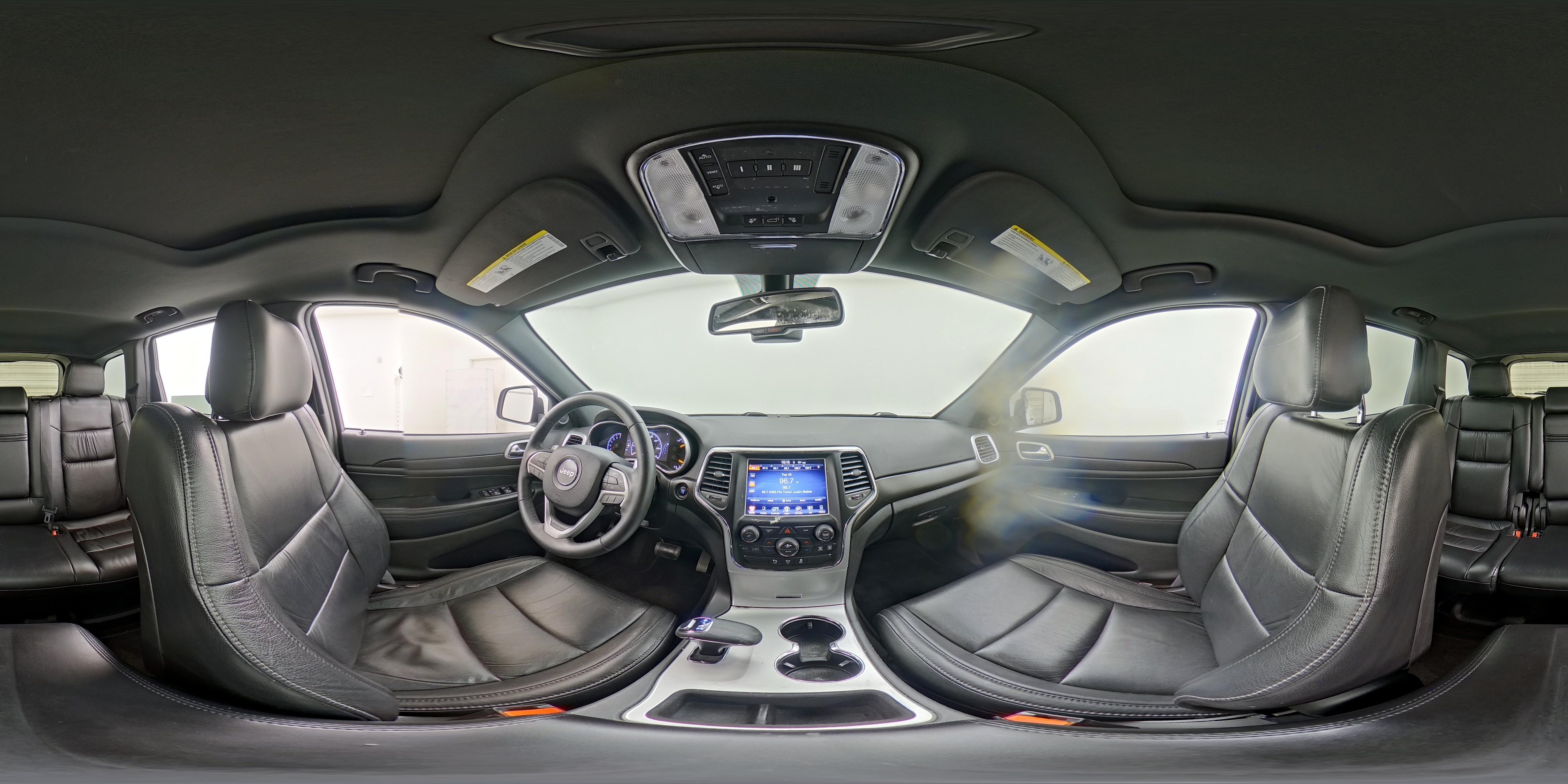 2015 Jeep Grand Cherokee Altitude - Photo 26
