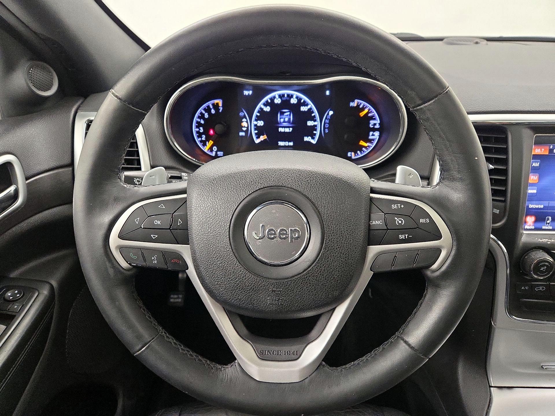 Thumbnail: 2015 Jeep Grand Cherokee - 10
