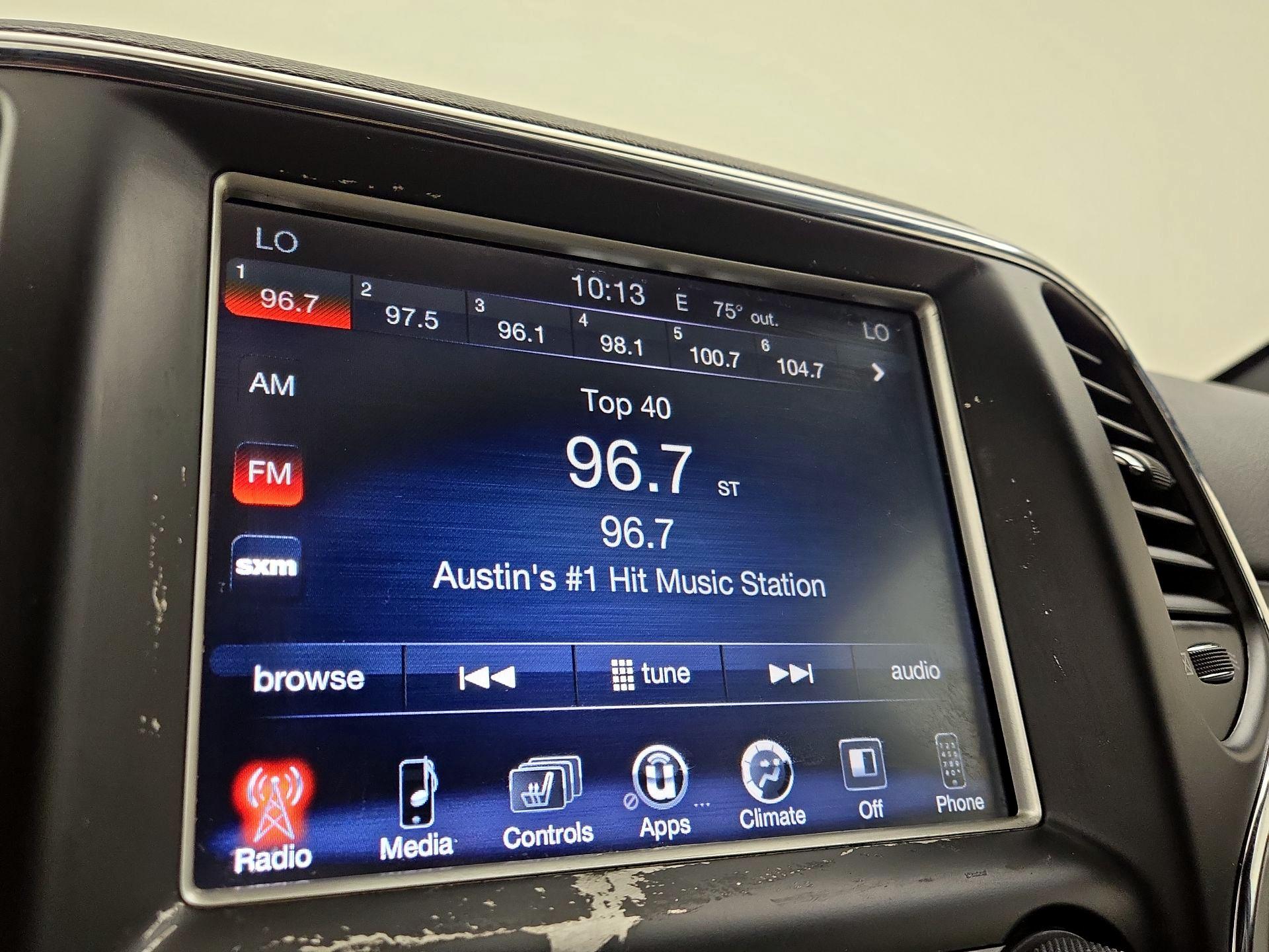 Thumbnail: 2015 Jeep Grand Cherokee - 15