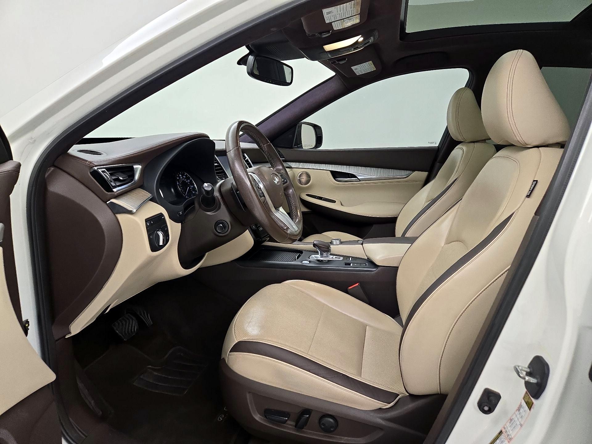 Thumbnail: 2019 INFINITI QX50 - 11