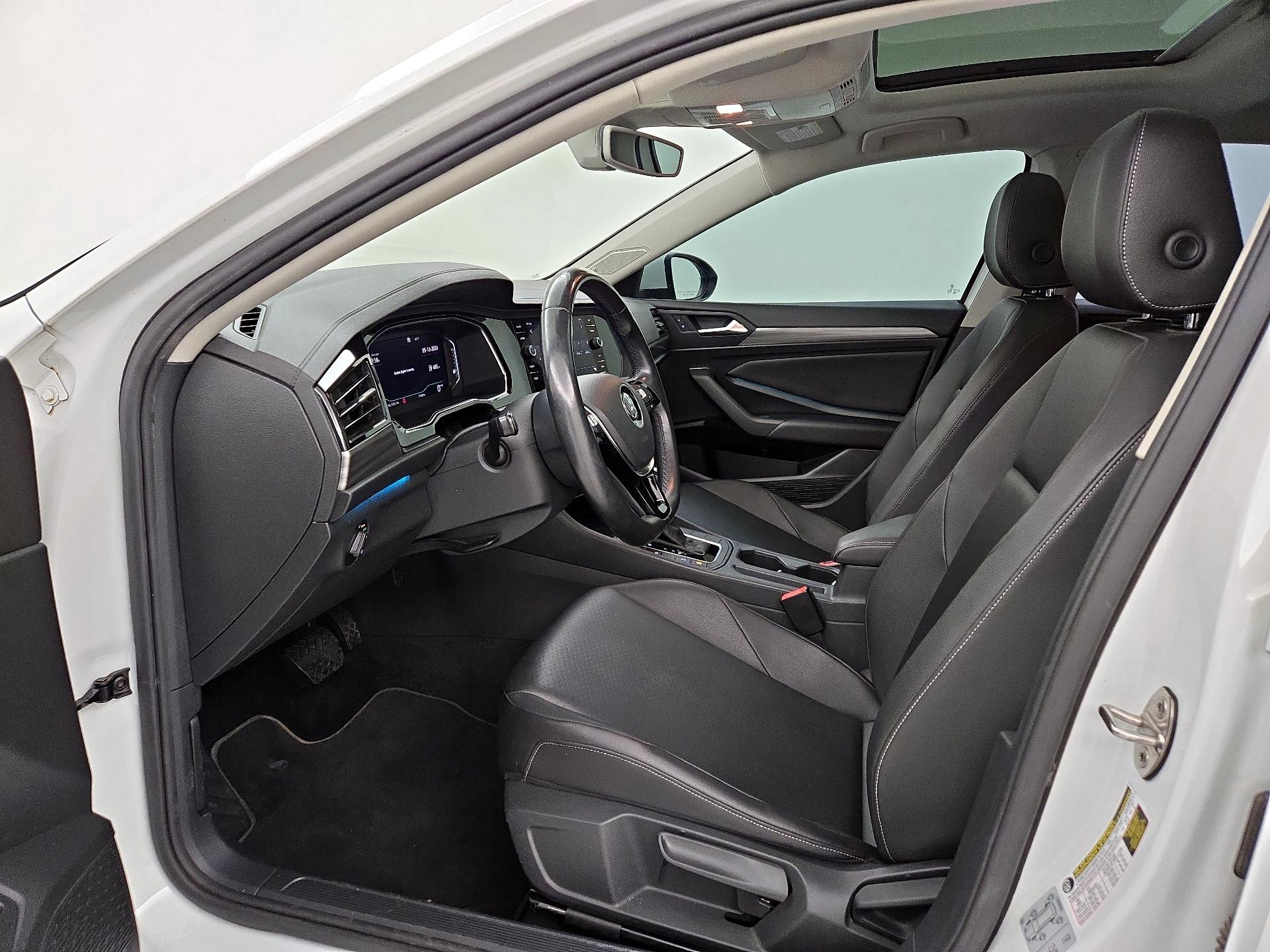 Thumbnail: 2019 Volkswagen Jetta - 11