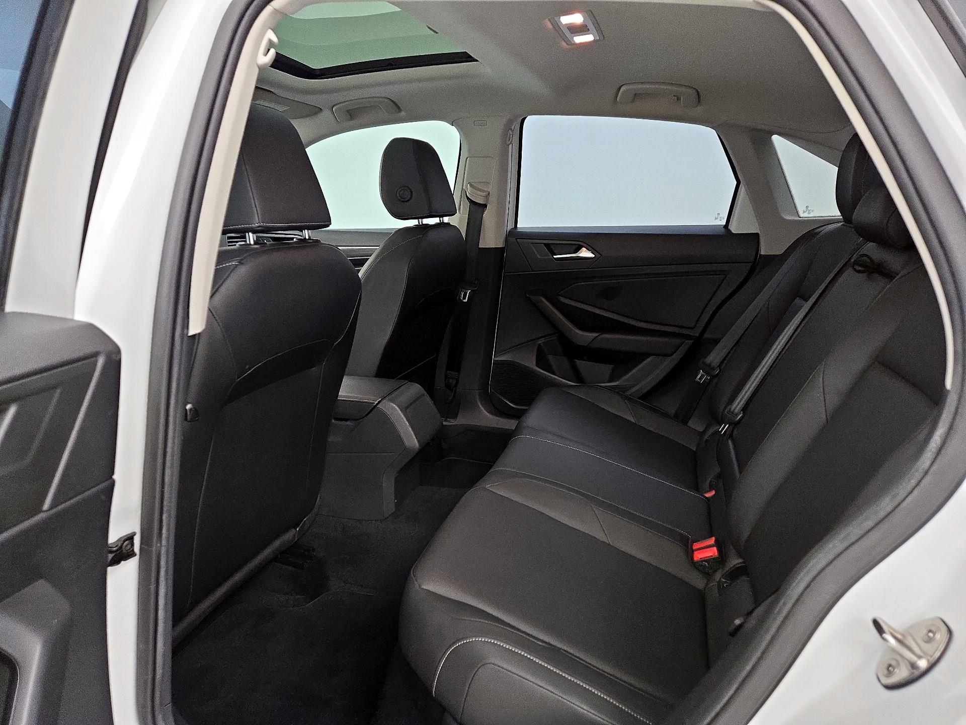 Thumbnail: 2019 Volkswagen Jetta - 20