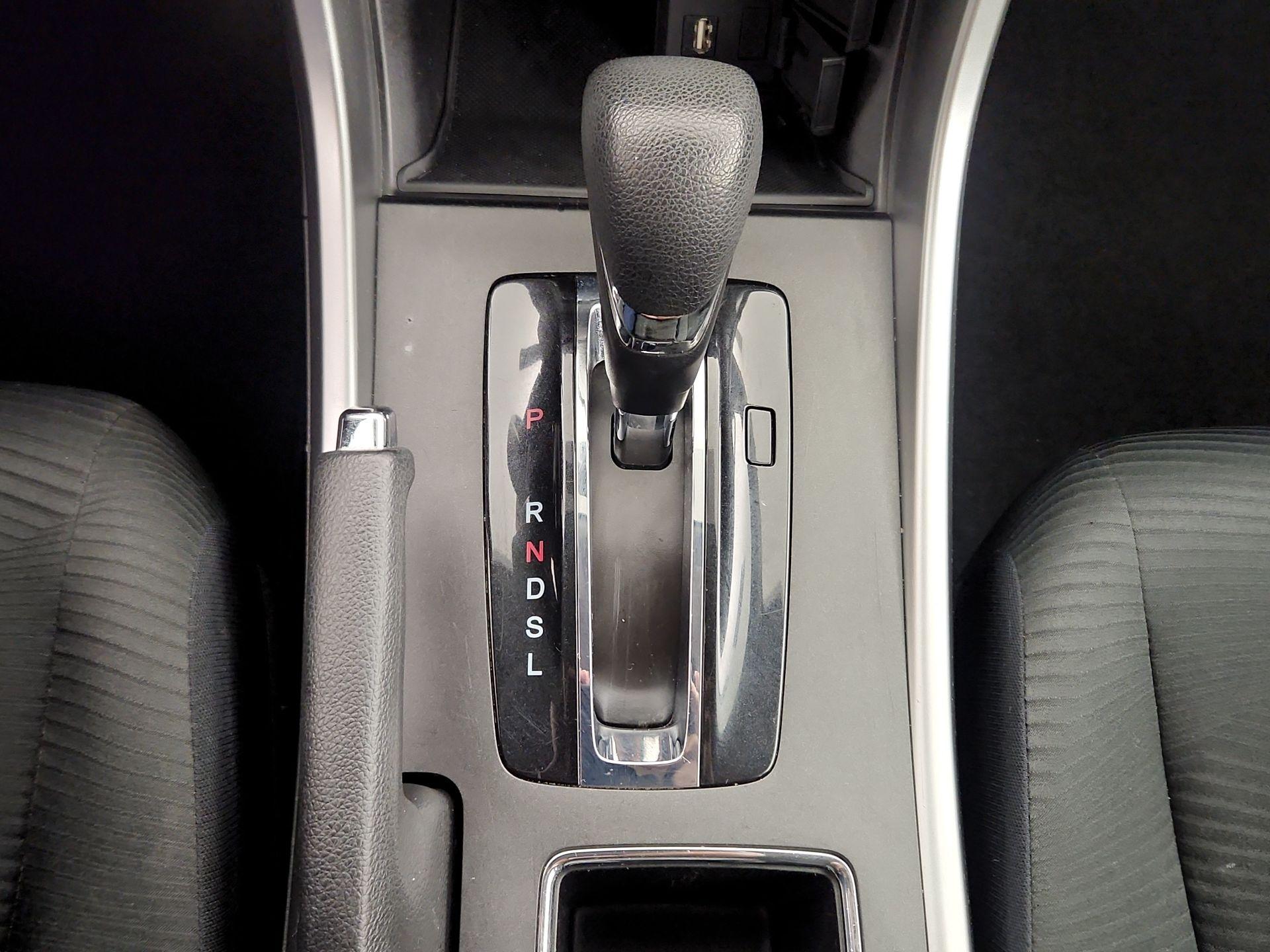 Thumbnail: 2015 Honda Accord - 17