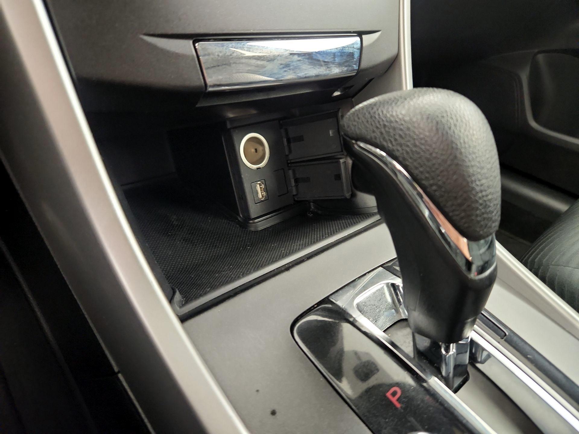 Thumbnail: 2015 Honda Accord - 18
