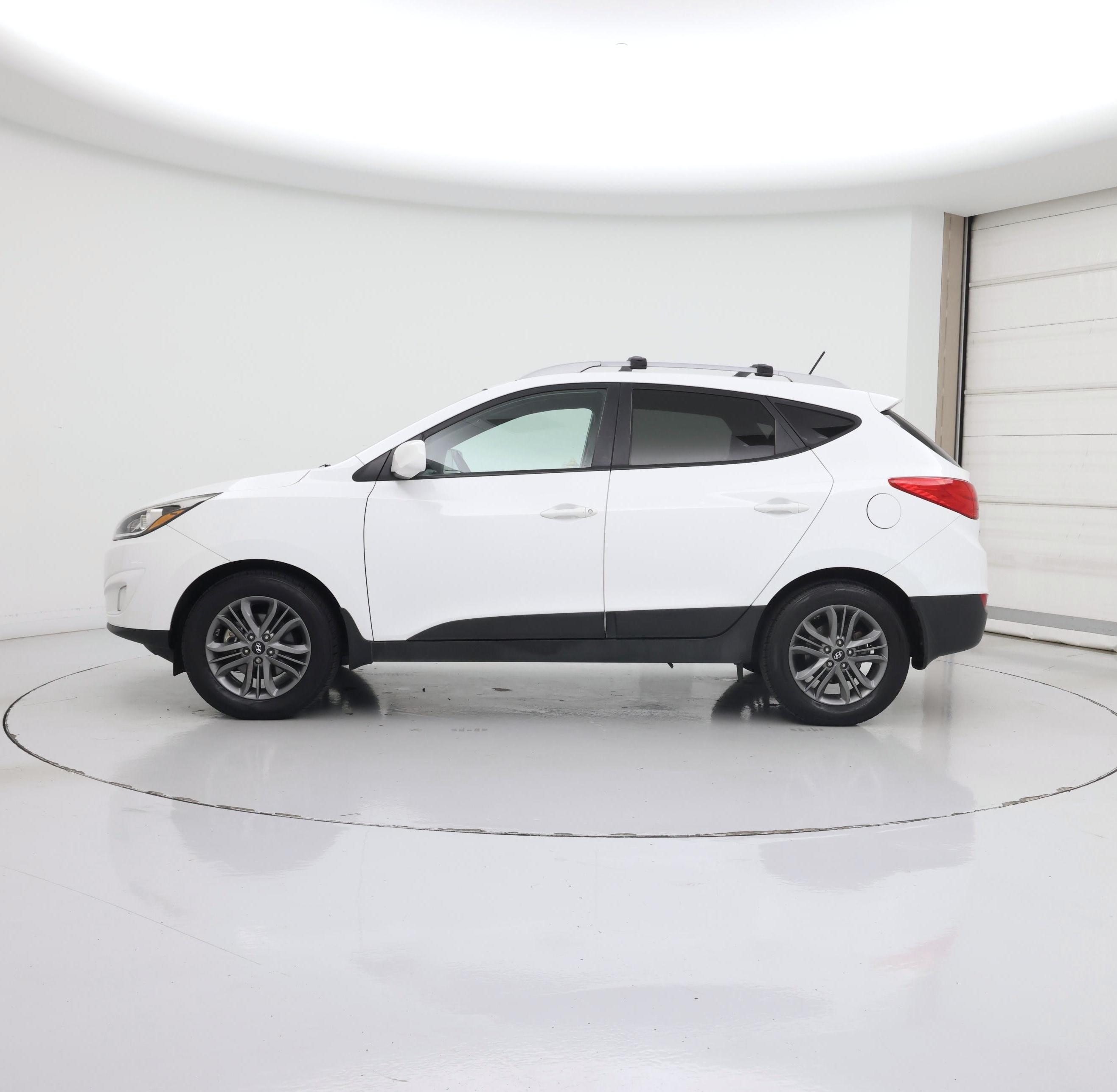Thumbnail: 2015 Hyundai Tucson - 3