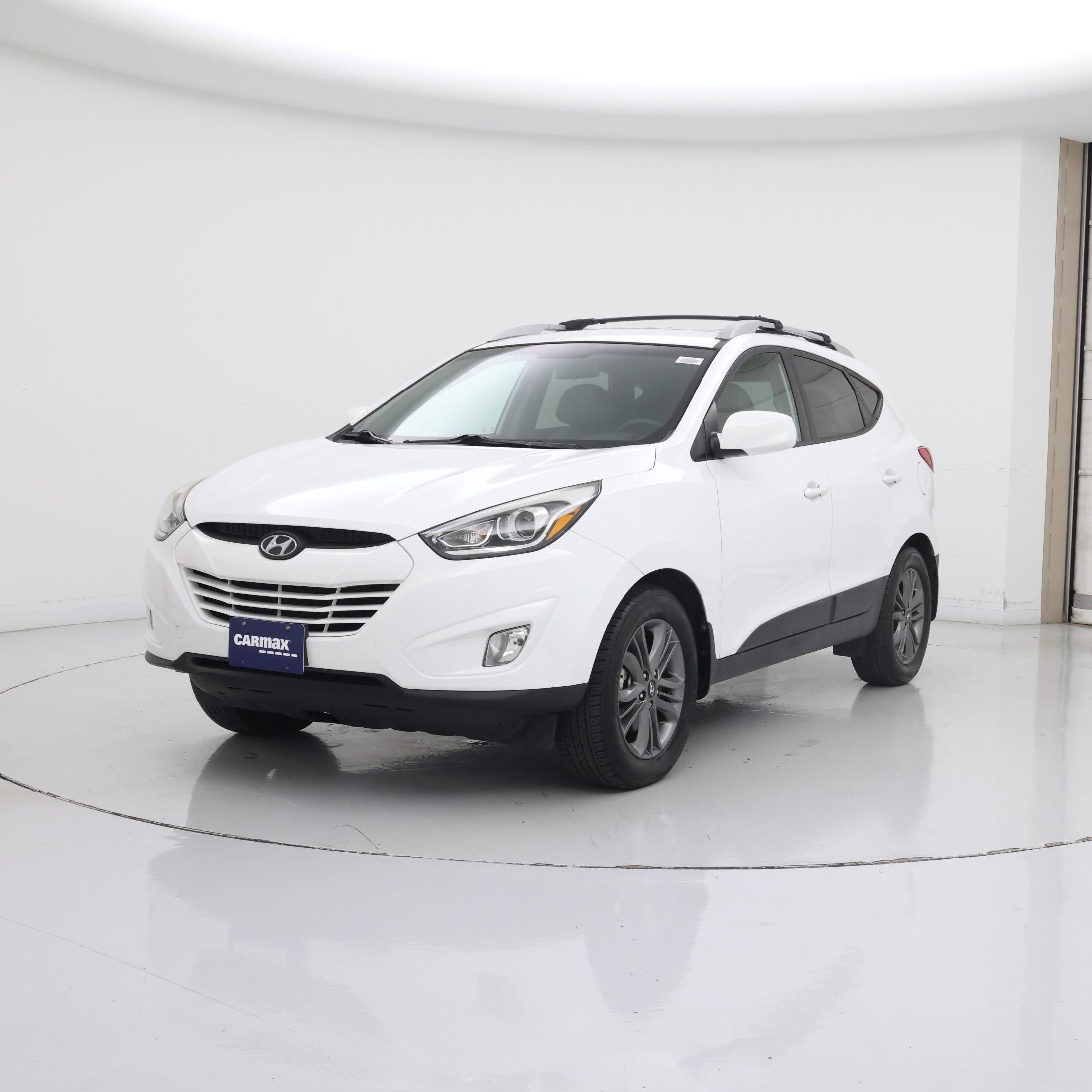 Thumbnail: 2015 Hyundai Tucson - 4