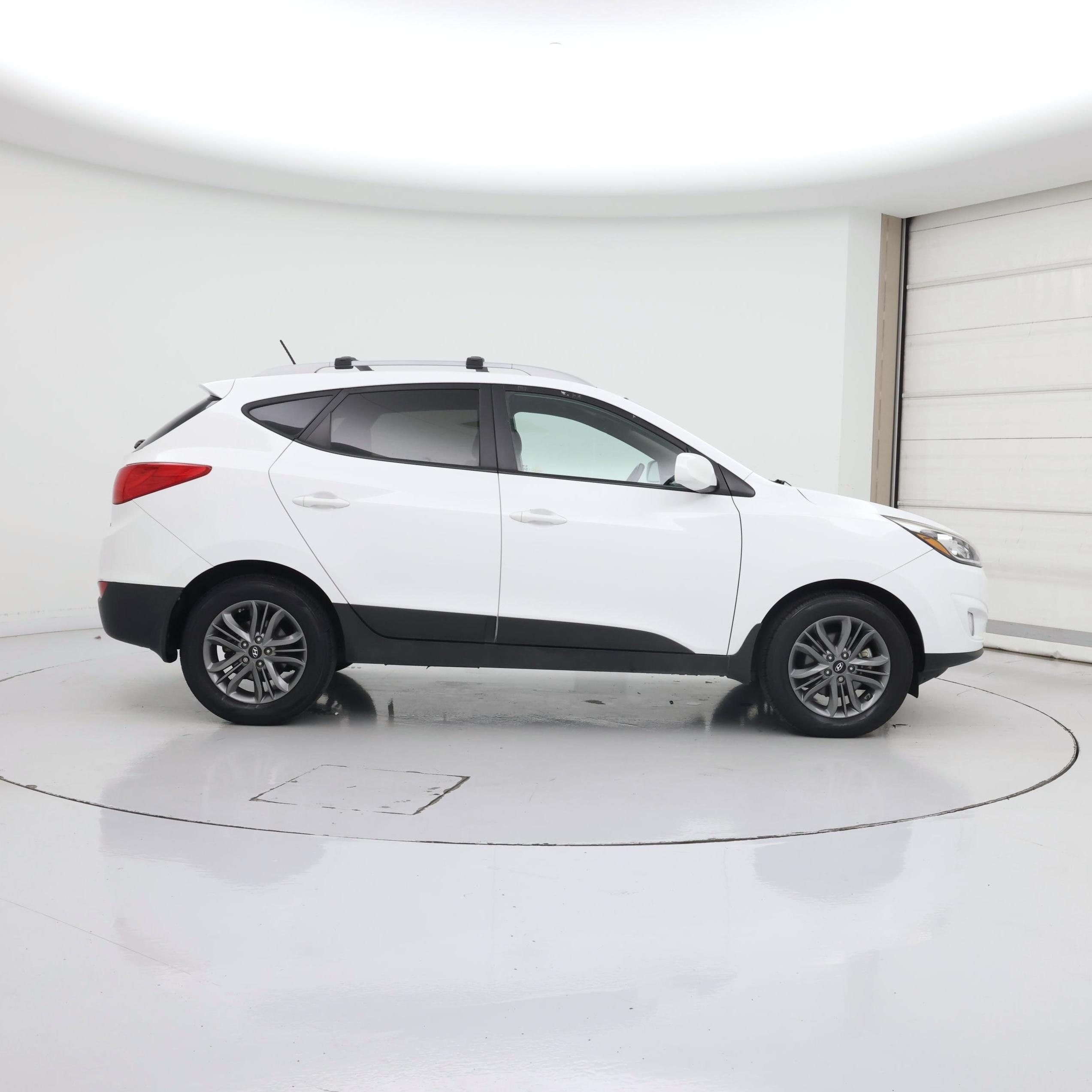Thumbnail: 2015 Hyundai Tucson - 7