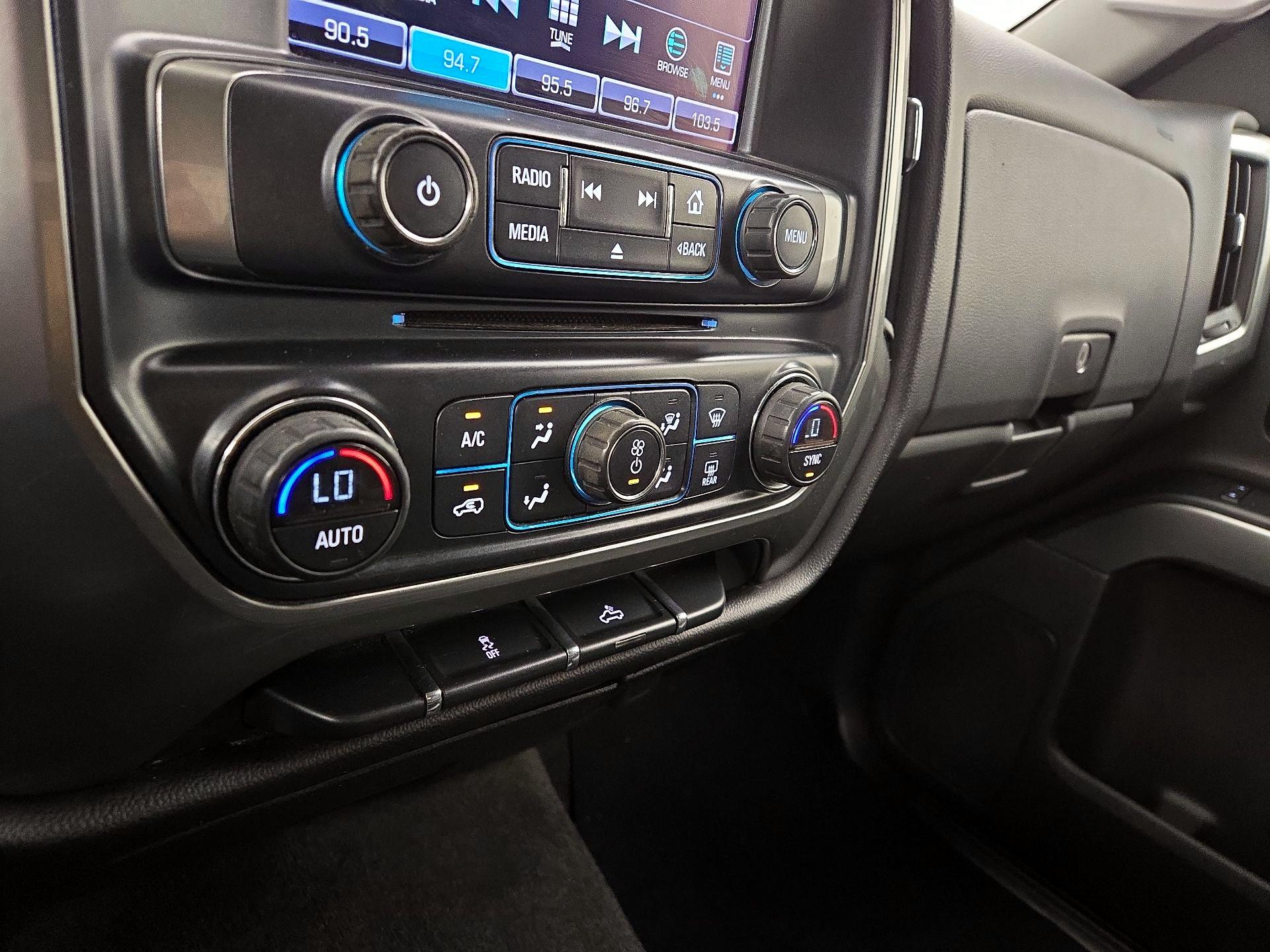 Thumbnail: 2016 Chevrolet Silverado 1500 - 16