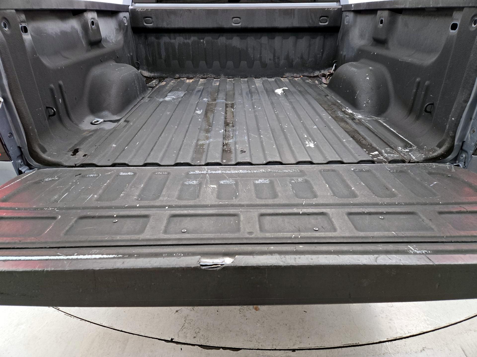 Thumbnail: 2016 Chevrolet Silverado 1500 - 20