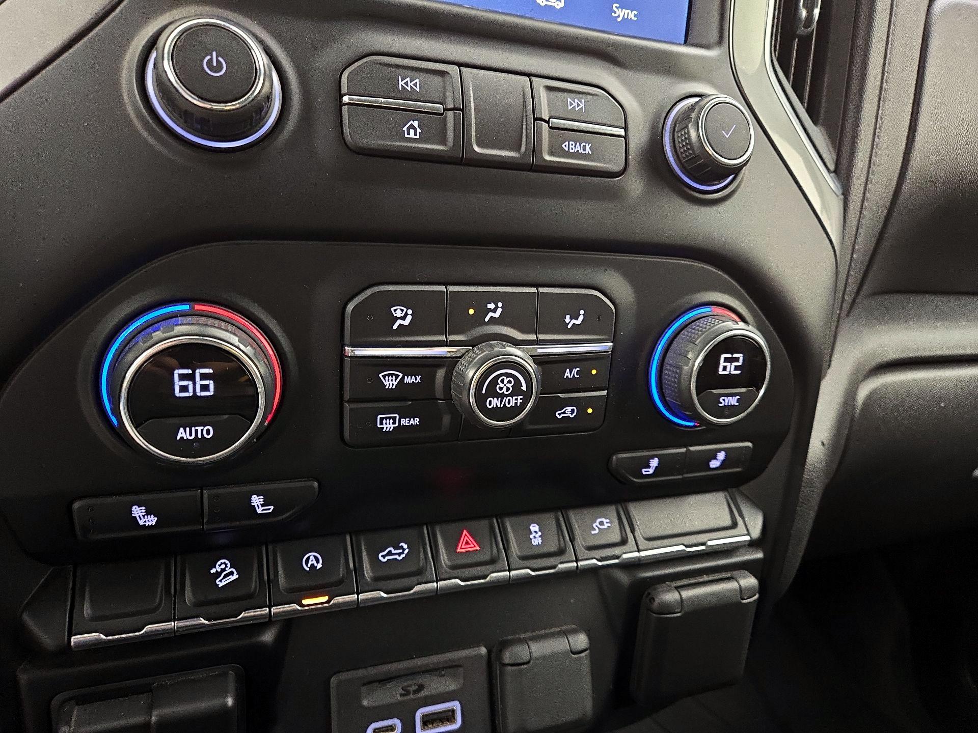 Thumbnail: 2021 Chevrolet Silverado 1500 - 16