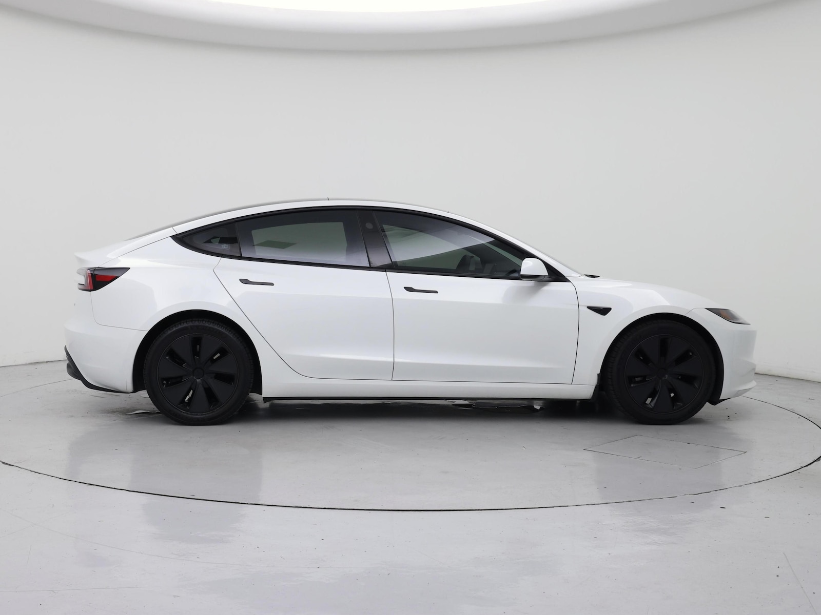 2024 Tesla Model 3 Long Range - Photo 8