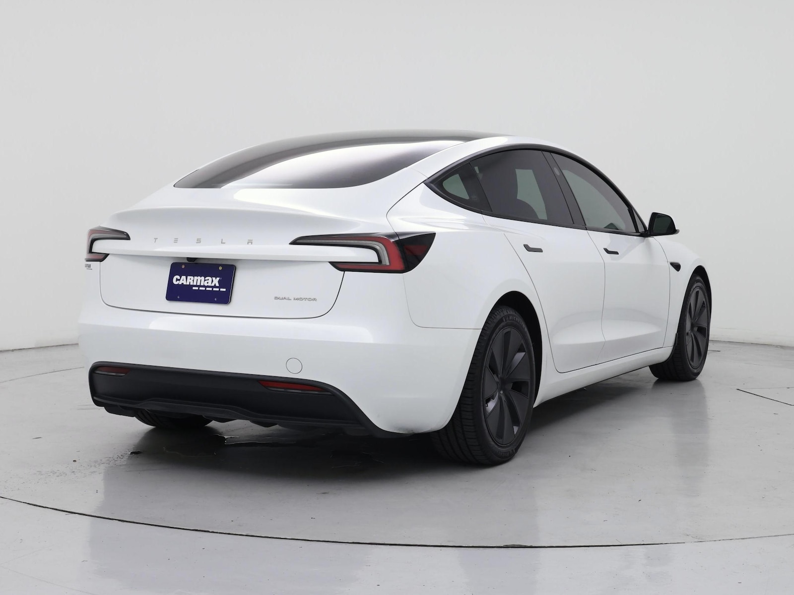 2024 Tesla Model 3 Long Range - Photo 9