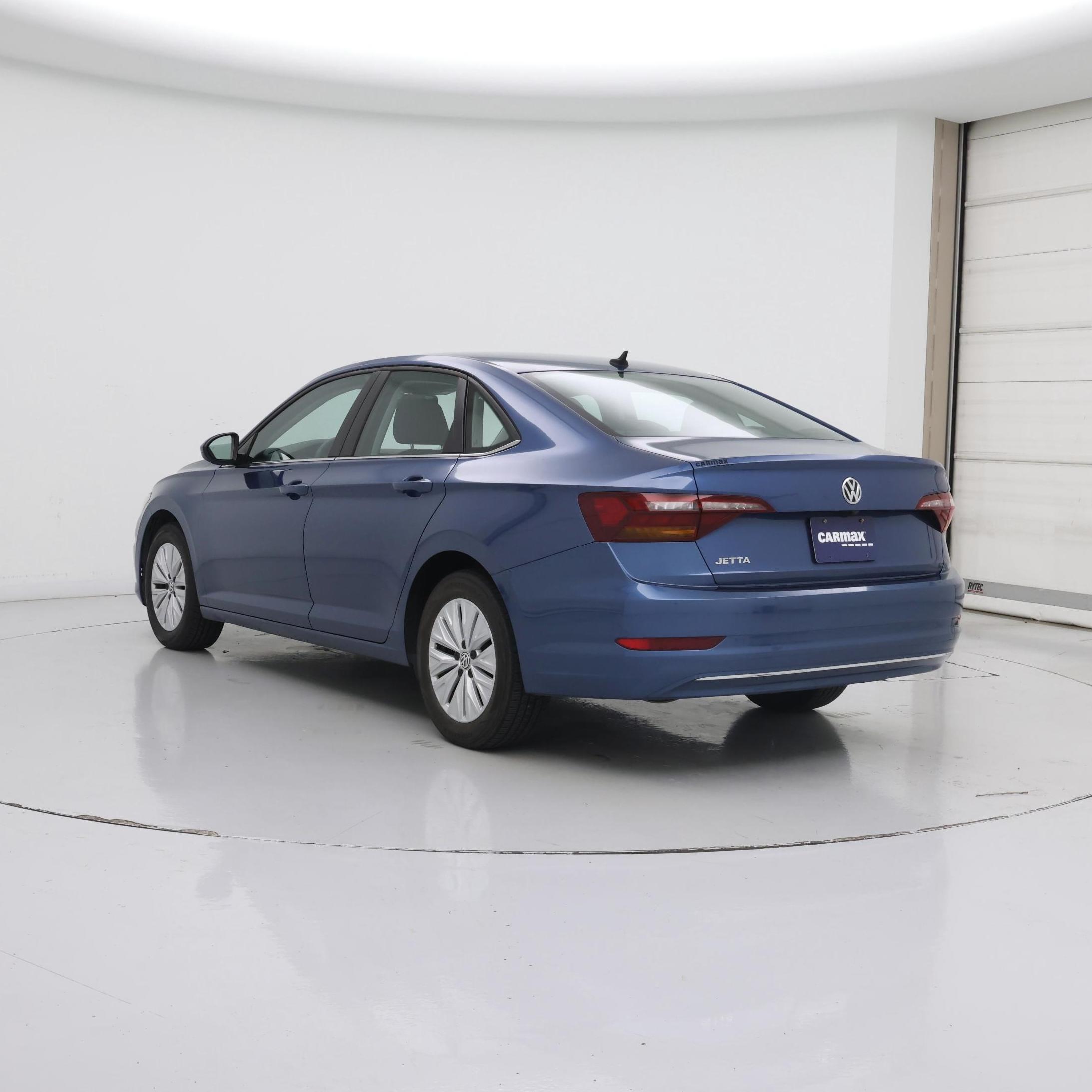 Thumbnail: 2019 Volkswagen Jetta - 2