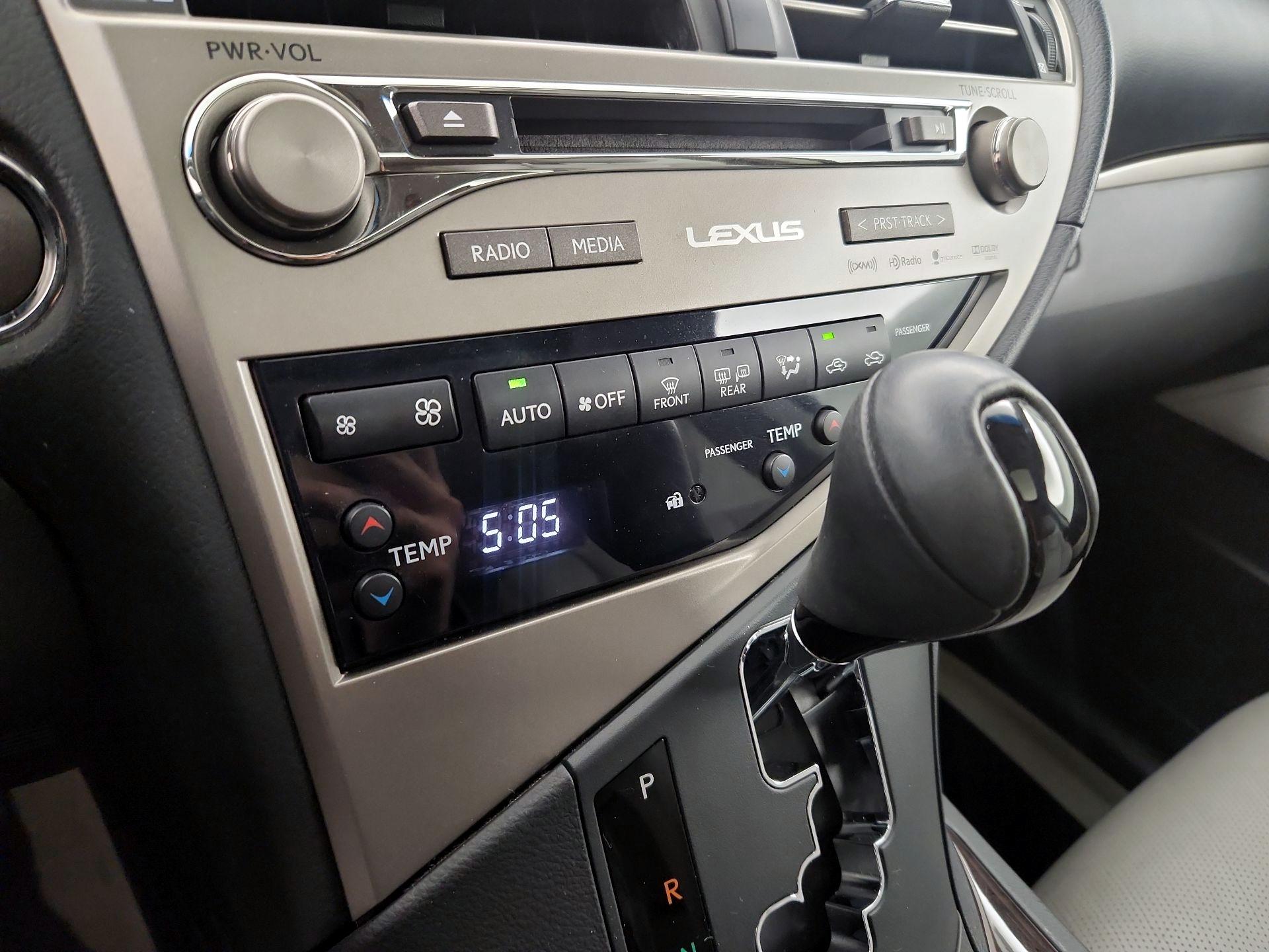 Thumbnail: 2015 Lexus RX - 17