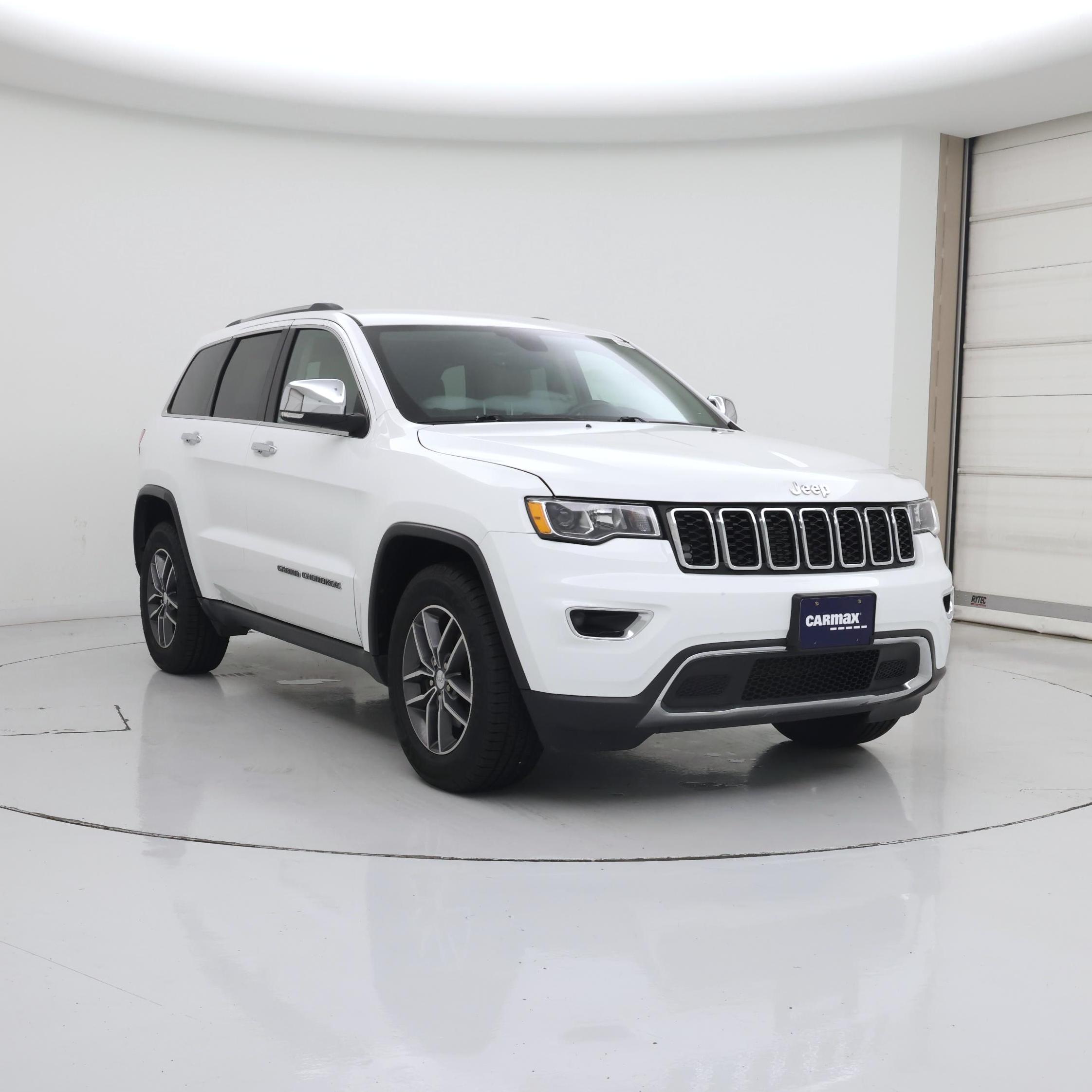 White 2017 Jeep Grand Cherokee SUV / Crossover 4X2 Automatic