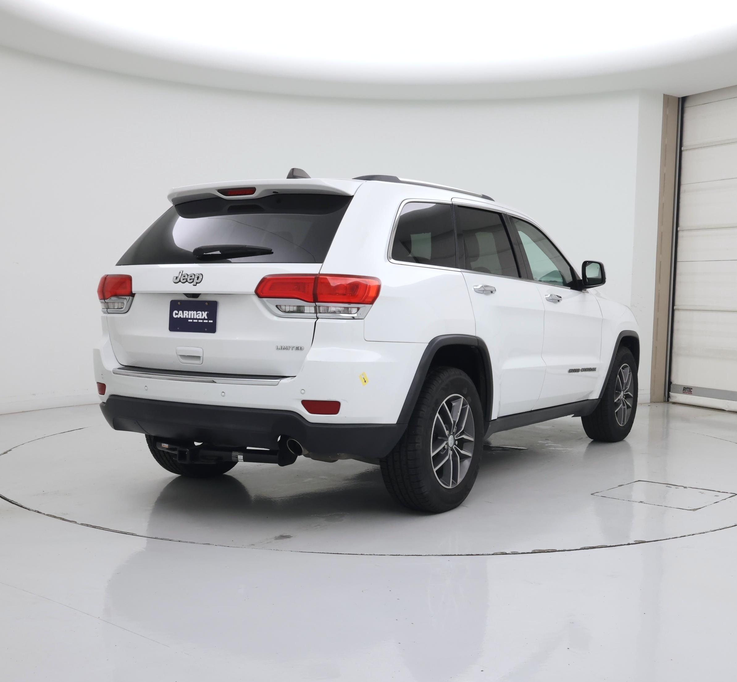 Thumbnail: 2017 Jeep Grand Cherokee - 8