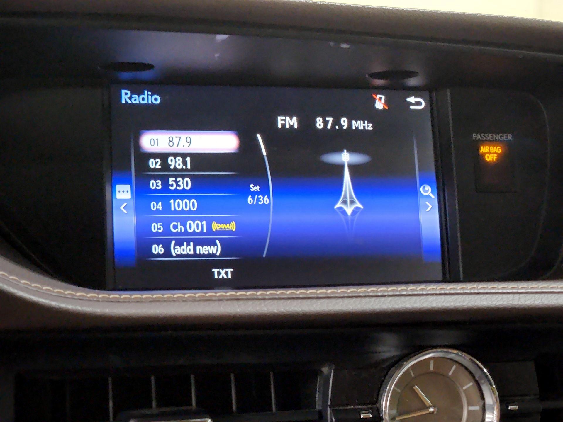 Thumbnail: 2016 Lexus ES - 15
