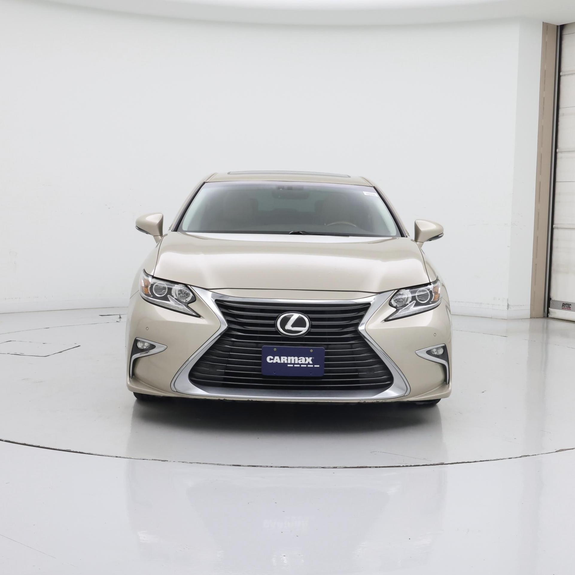 Thumbnail: 2016 Lexus ES - 5