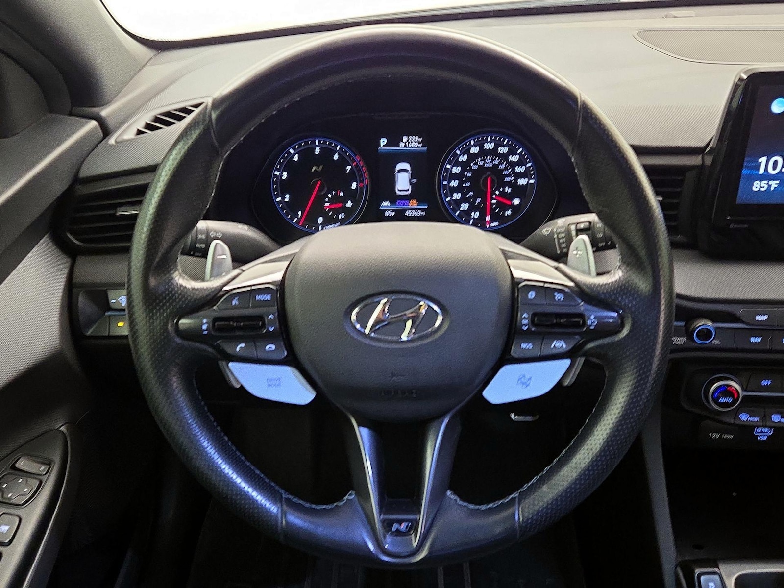 2021 Hyundai Veloster N - Photo 11
