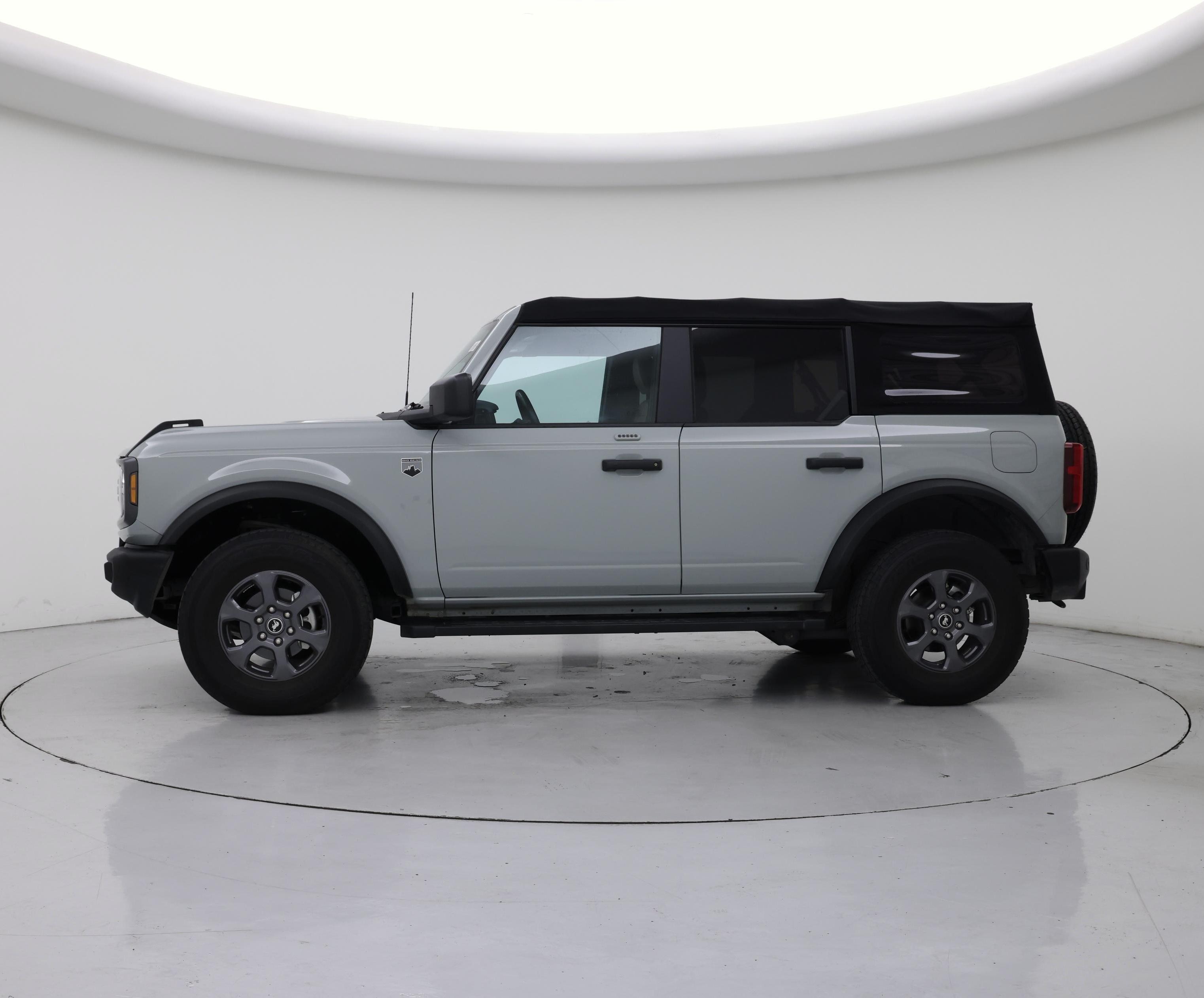 Thumbnail: 2022 Ford Bronco - 3