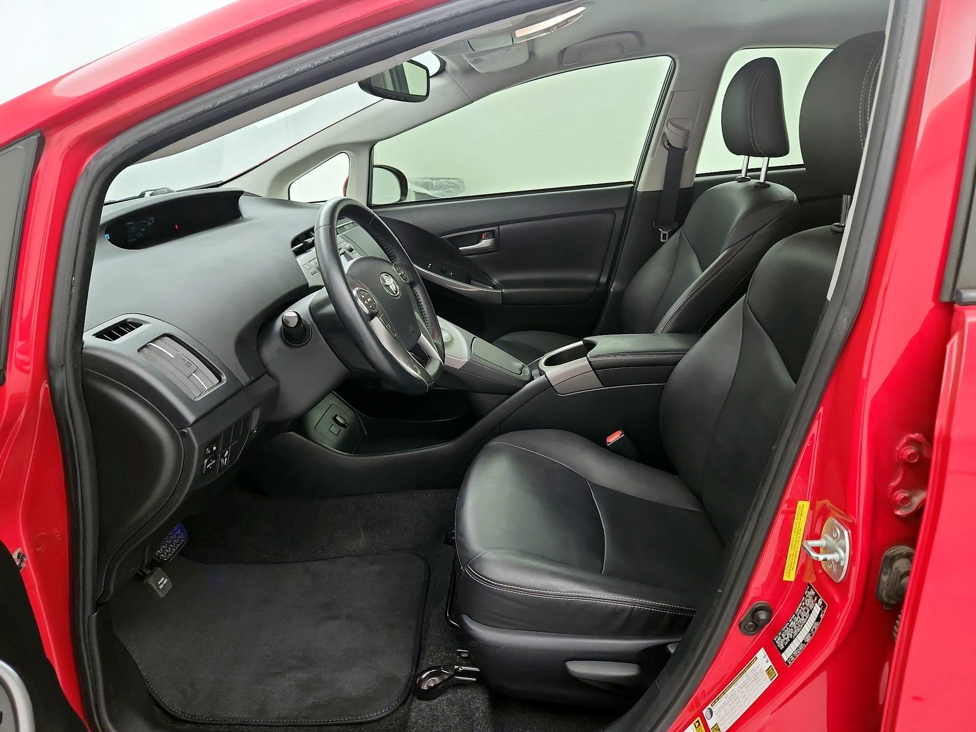 Thumbnail: 2015 Toyota Prius - 11