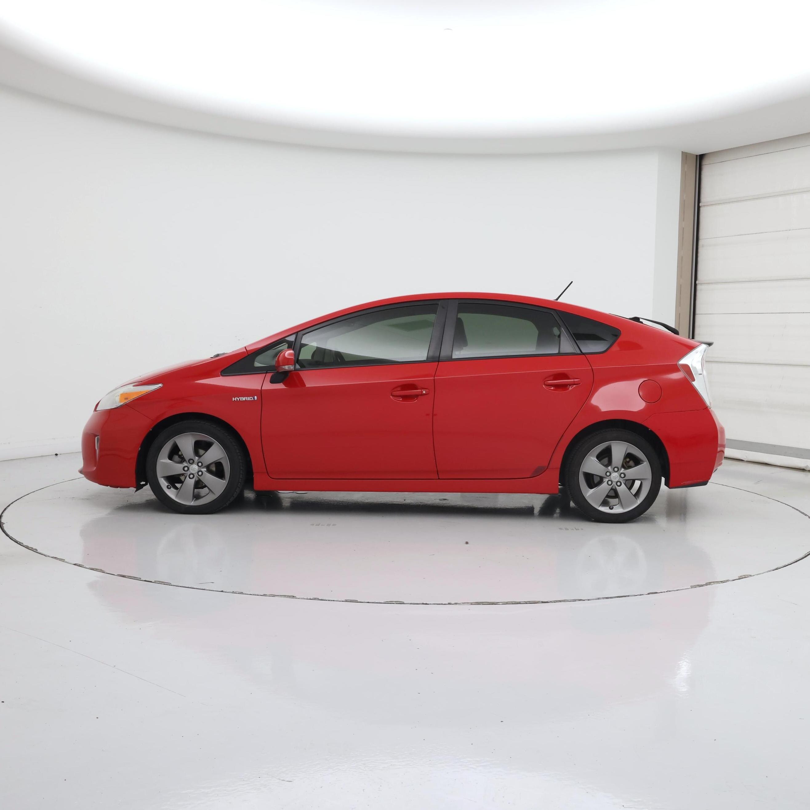 Thumbnail: 2015 Toyota Prius - 3