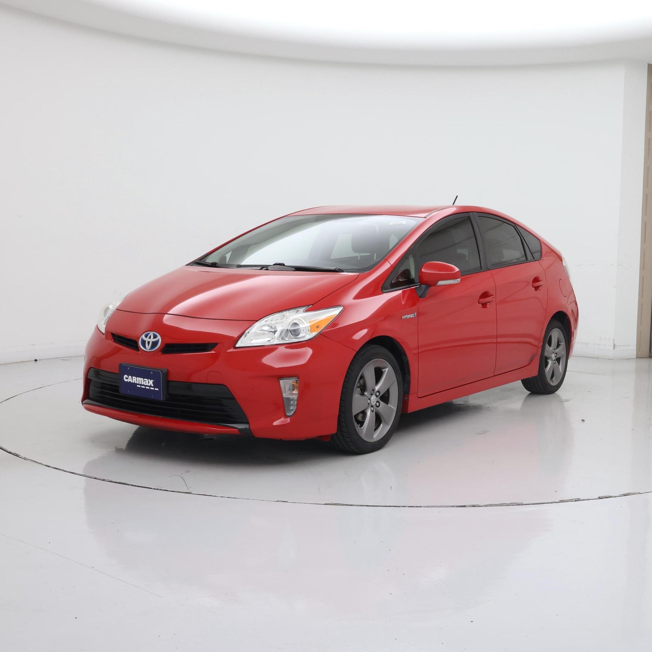 Thumbnail: 2015 Toyota Prius - 4