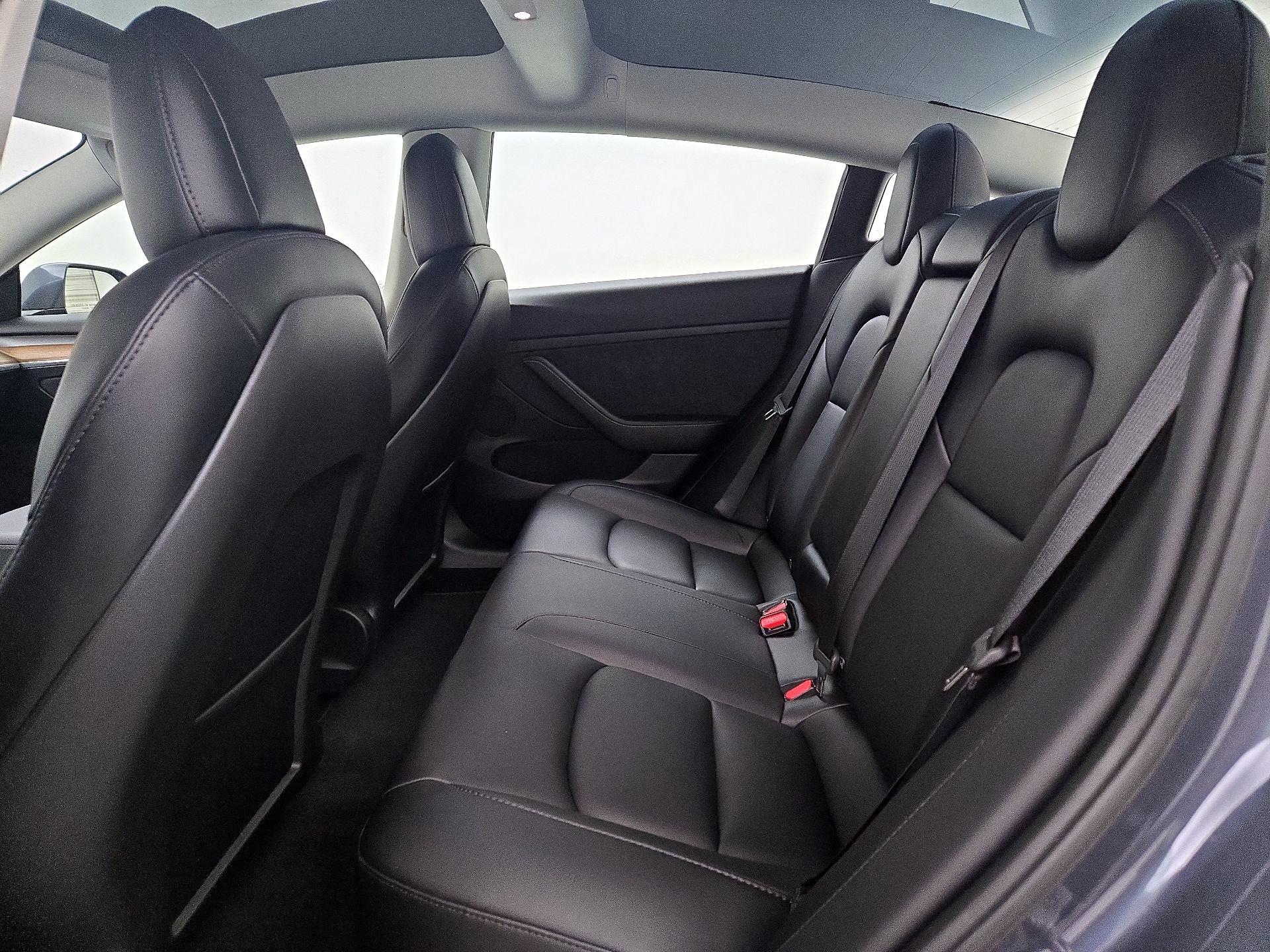 Thumbnail: 2022 Tesla Model 3 - 20