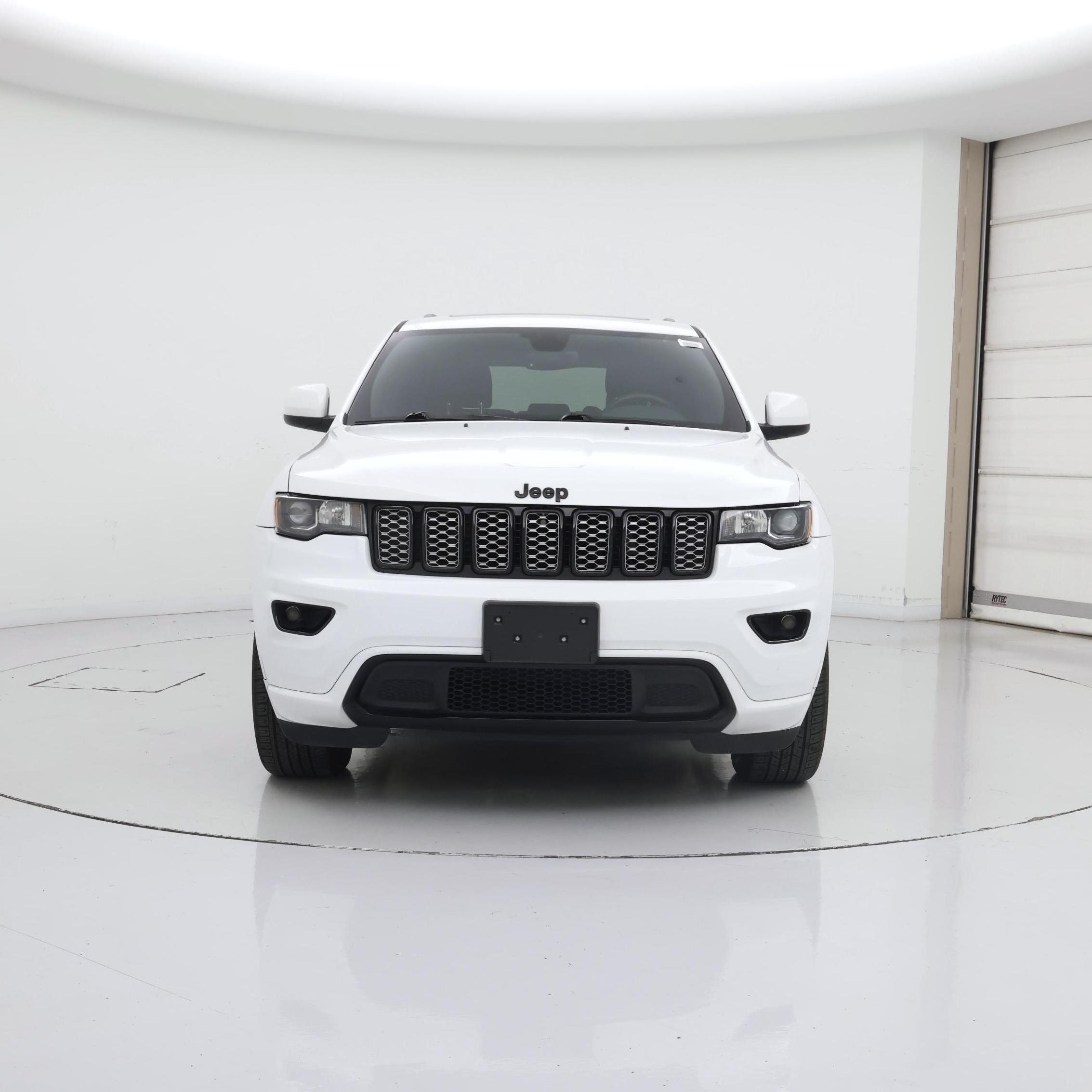 Thumbnail: 2017 Jeep Grand Cherokee - 5
