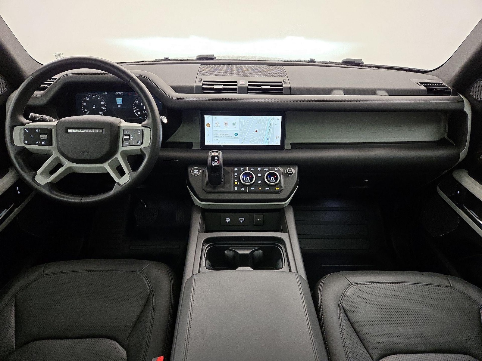 2023 Land Rover Defender S - Photo 10