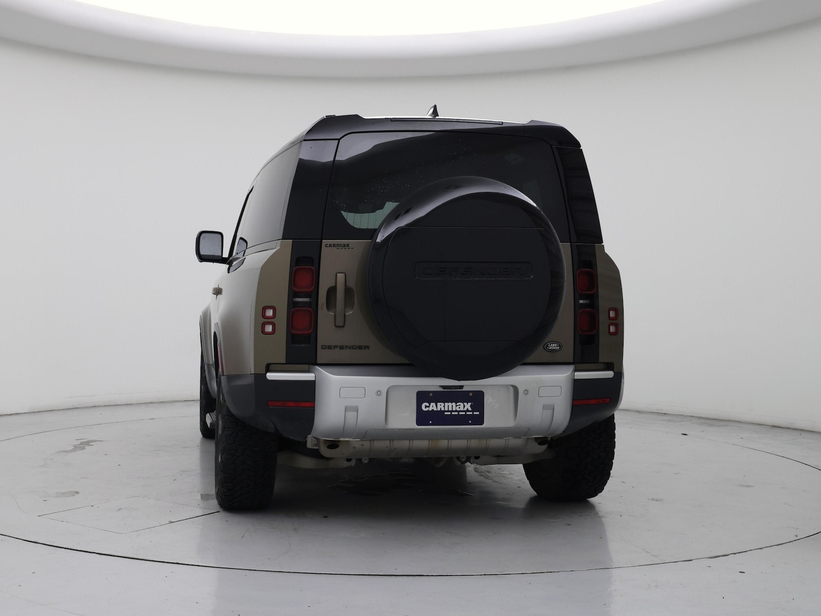 2023 Land Rover Defender S - Photo 7