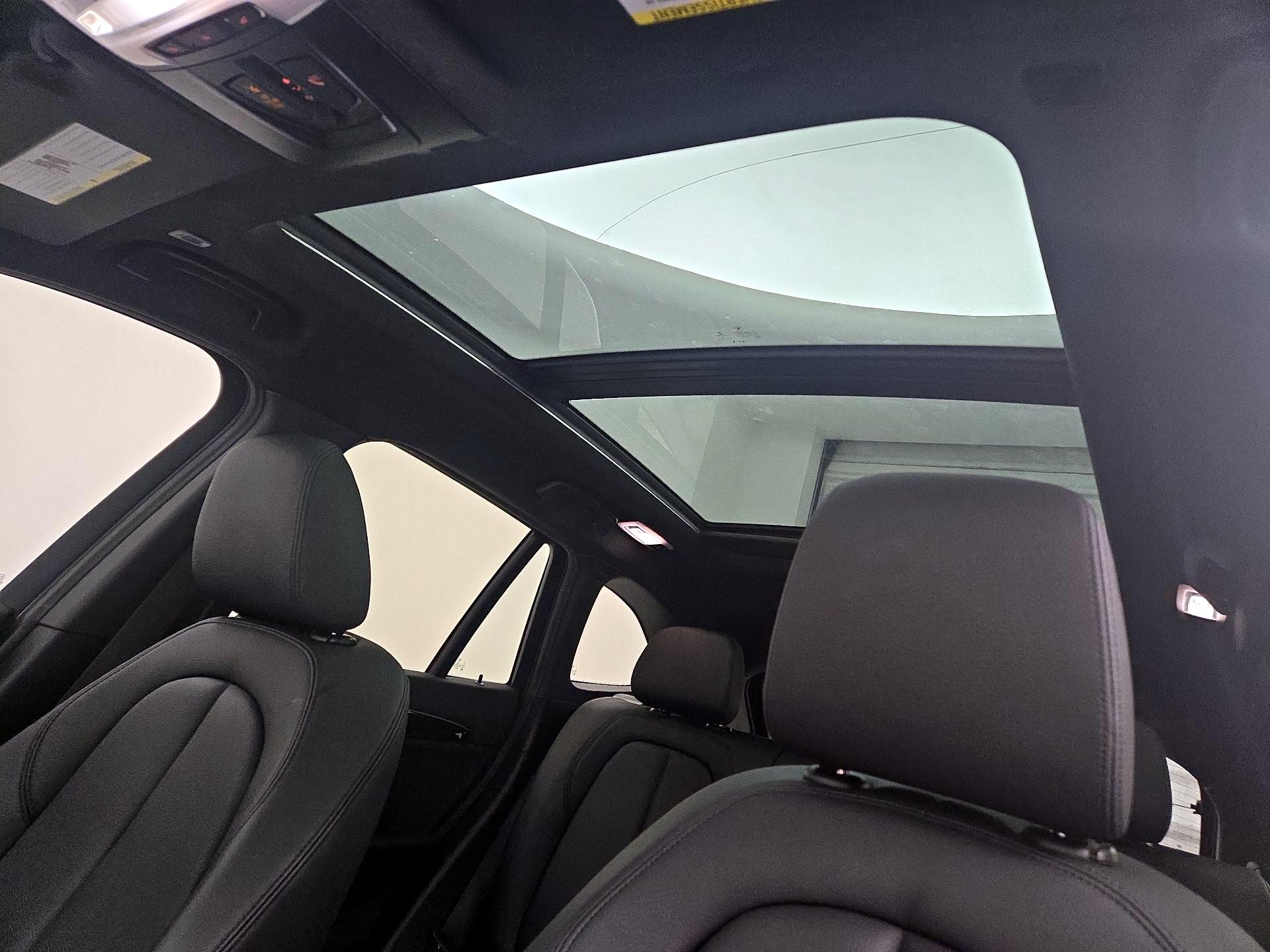 Thumbnail: 2018 BMW X1 - 20