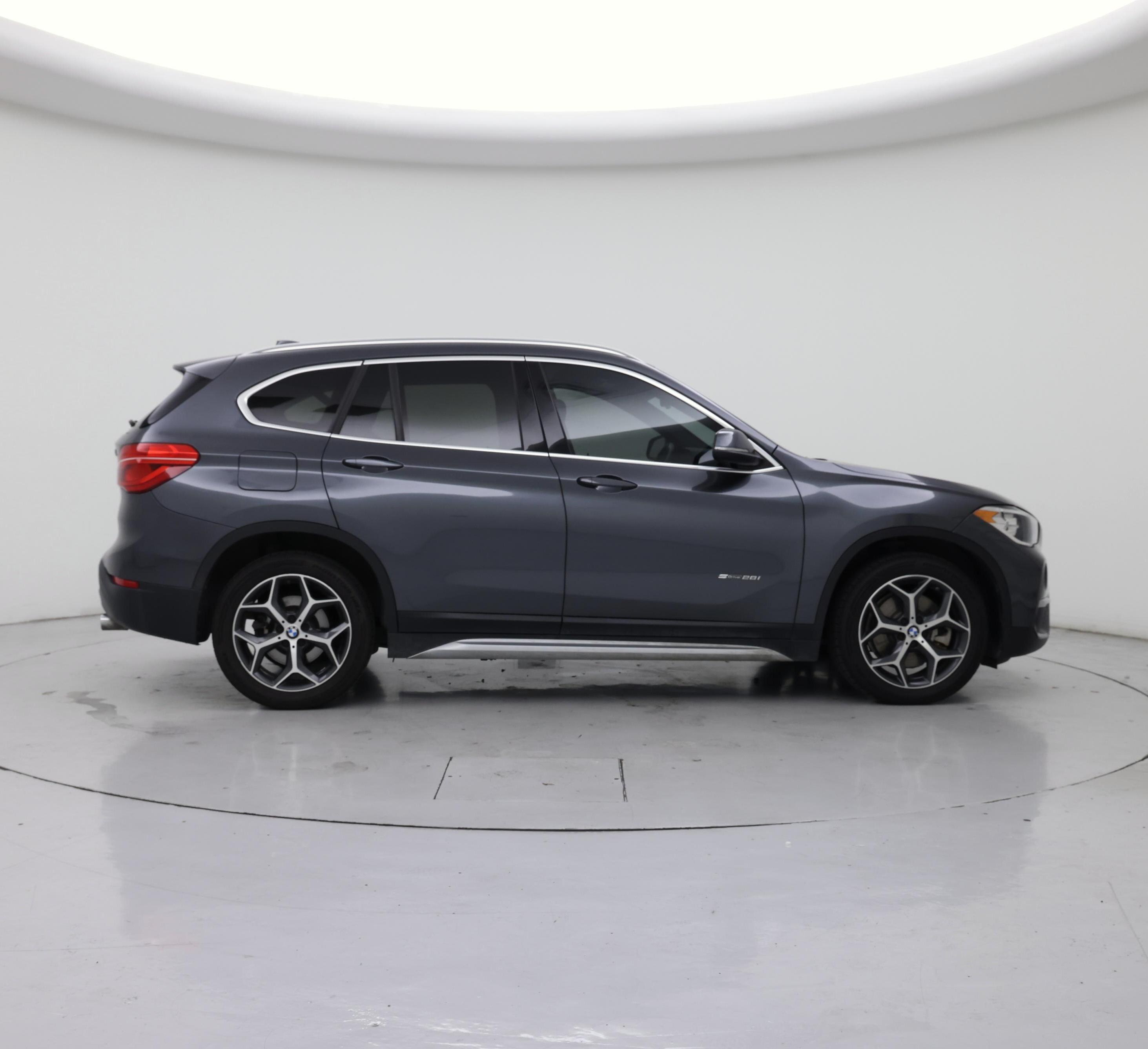 Thumbnail: 2018 BMW X1 - 7
