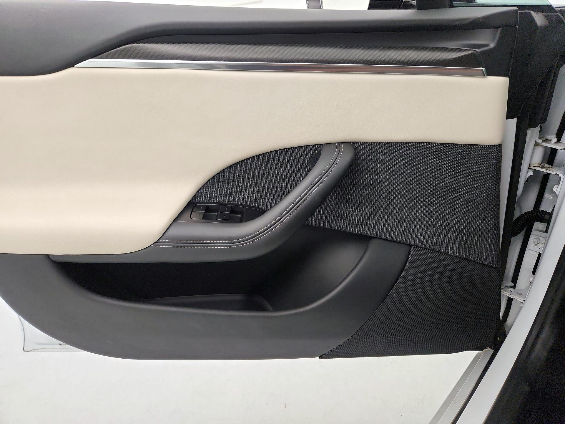 Thumbnail: 2021 Tesla Model S - 12