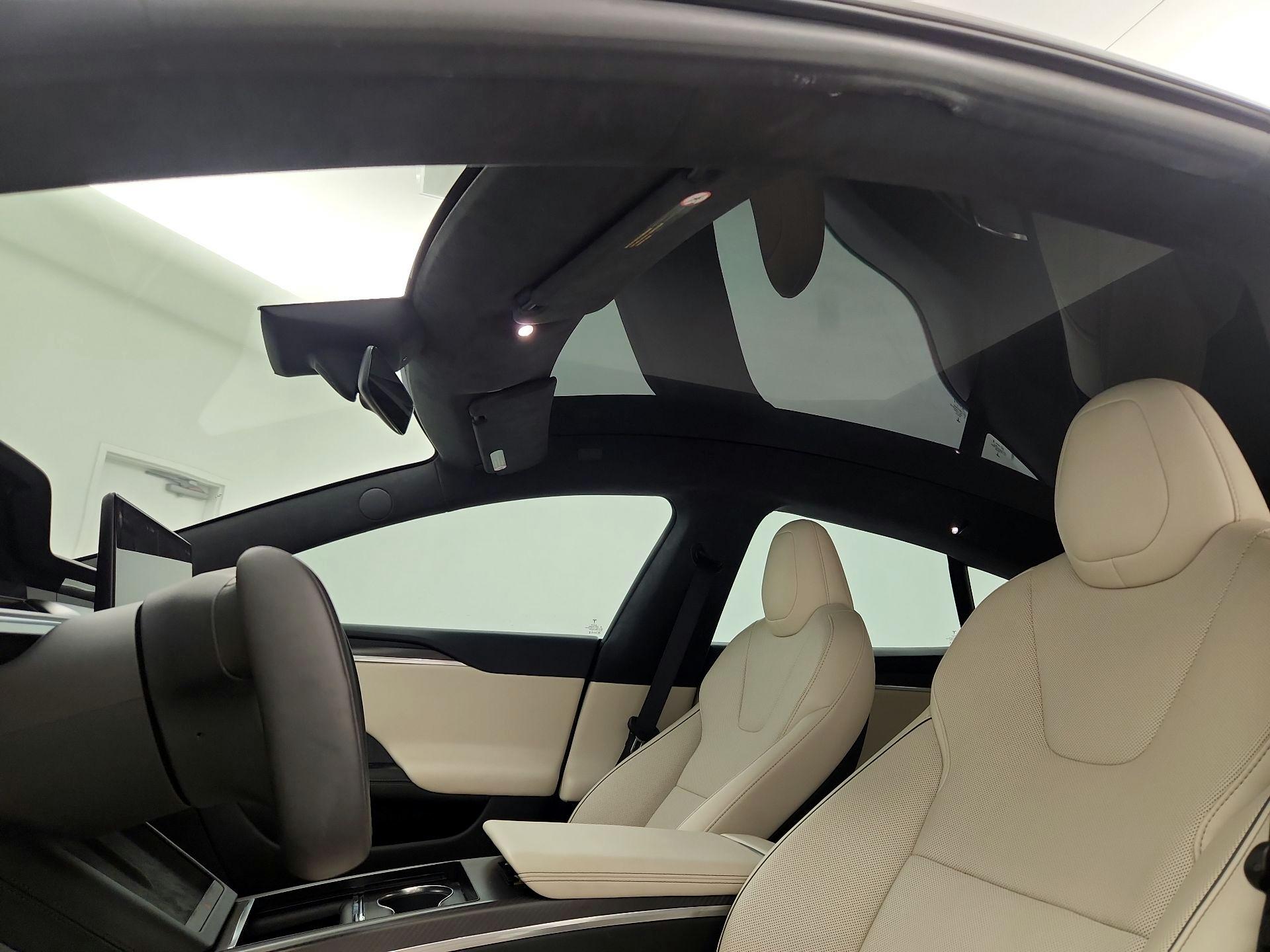 Thumbnail: 2021 Tesla Model S - 18