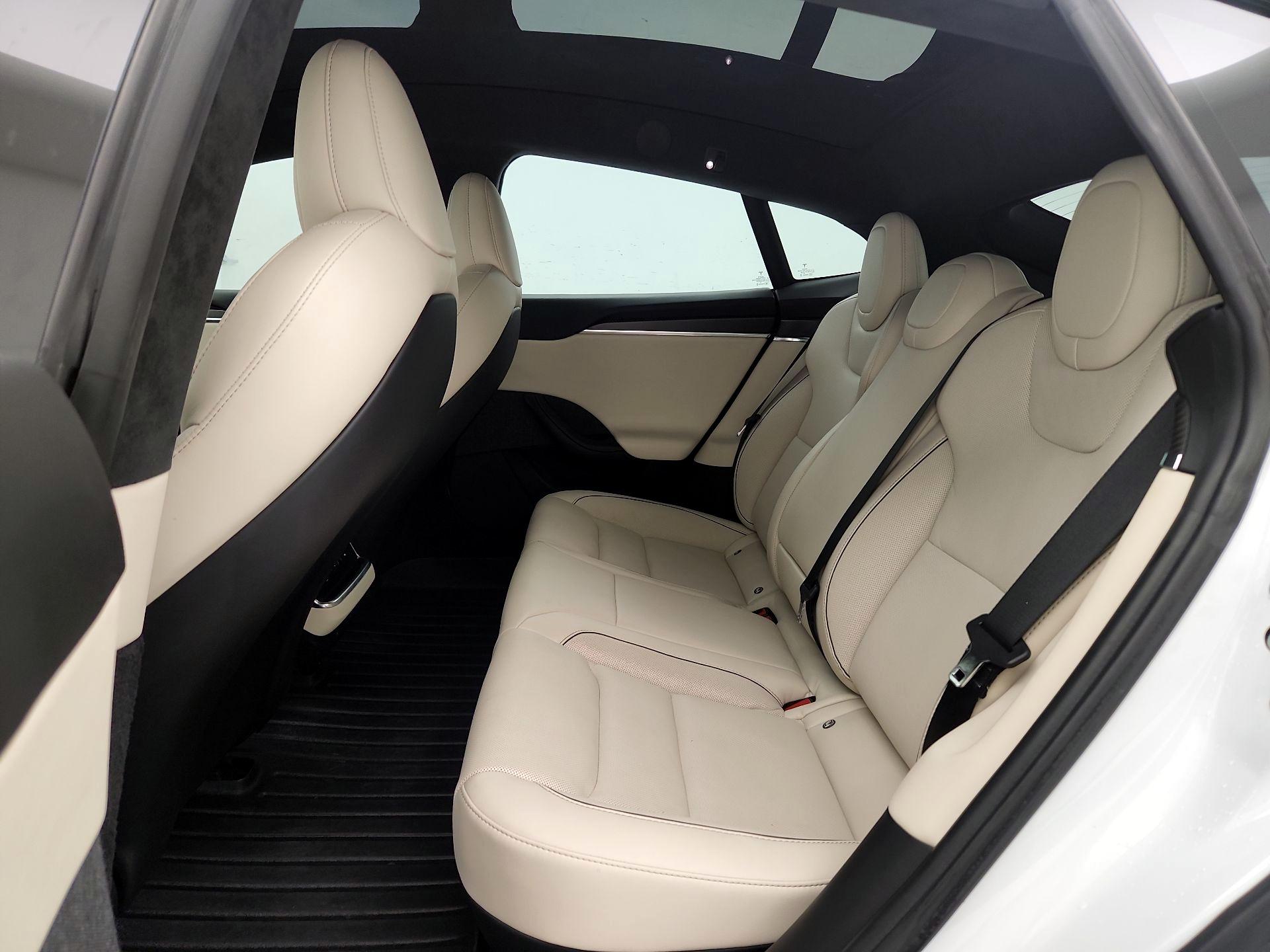 Thumbnail: 2021 Tesla Model S - 19