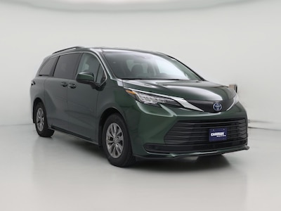 2023 Toyota Sienna Hybrid LE